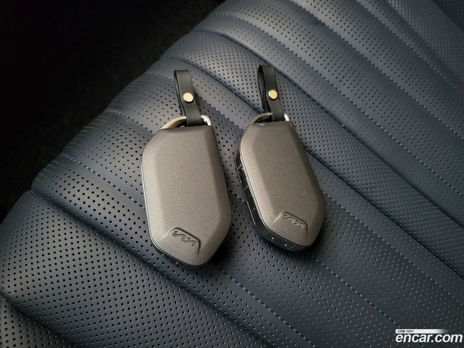 Kia K8 Hybrid 2024 — 17