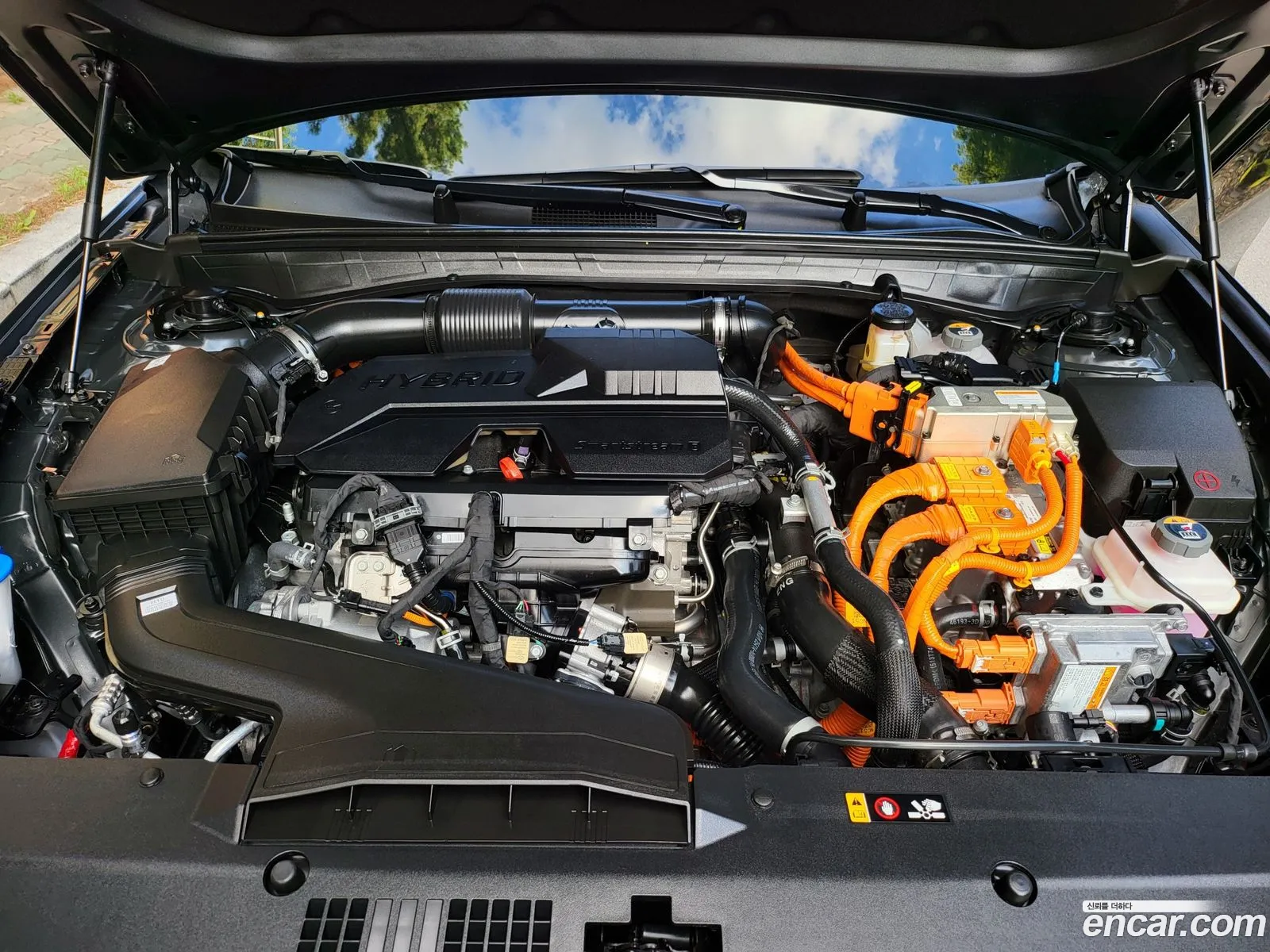 Kia K8 Hybrid 2024 — 3