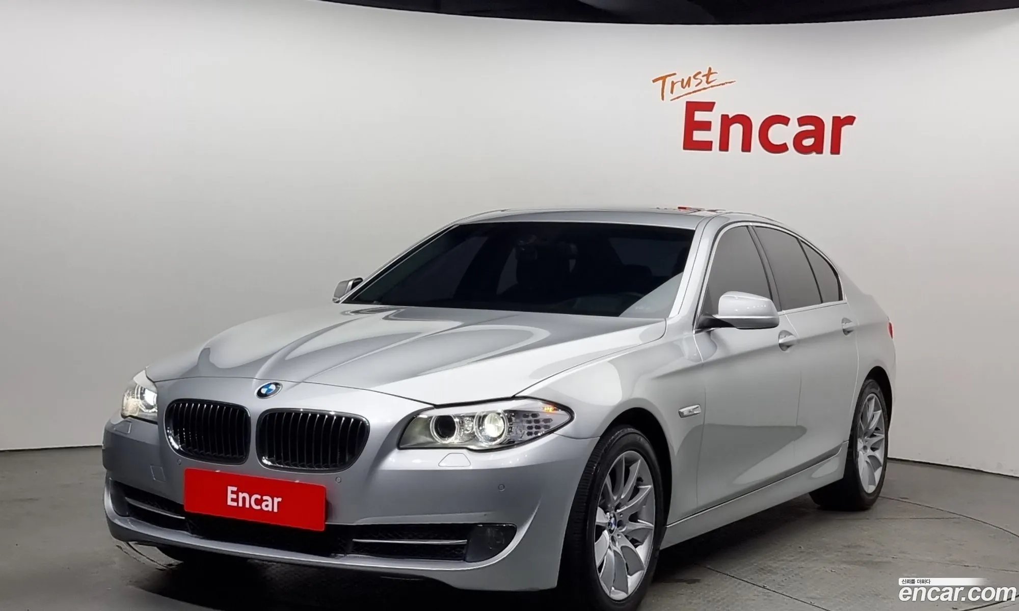 BMW 5 Series 2013 WBAFW1102DD267164 — 2