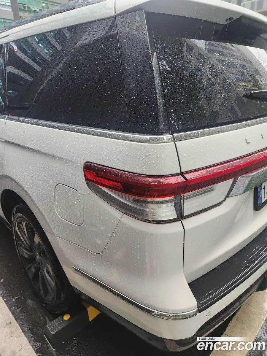 Lincoln Navigator 2022 — 4