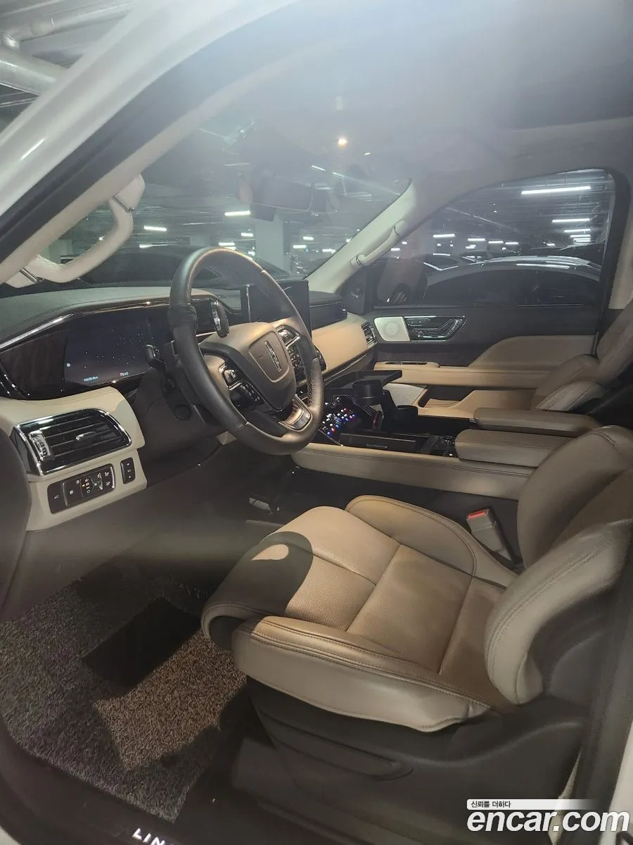 Lincoln Navigator 2022 — 6