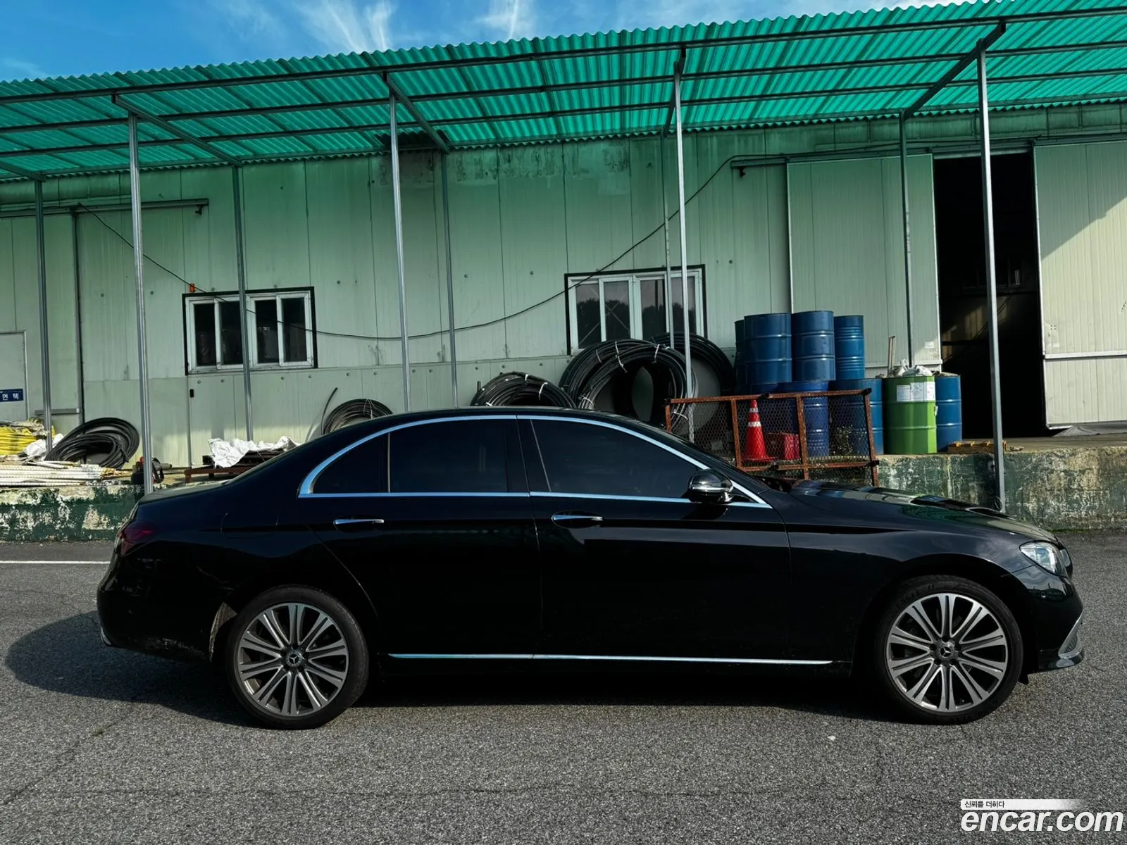 Mercedes-Benz E-Class W213 2022 — 12