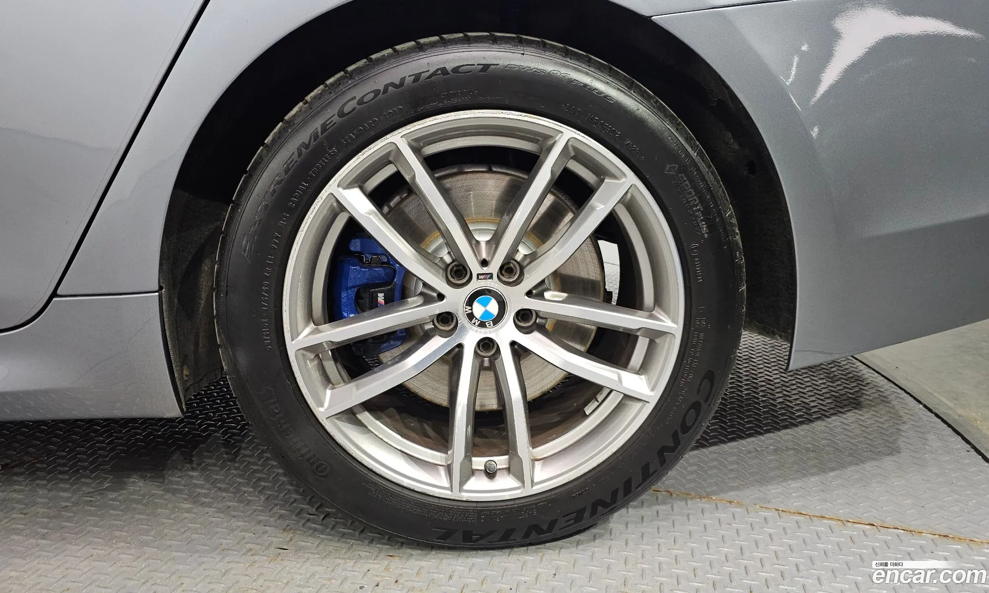 BMW 5 Series 2017 WBAJD9109HWC10472 — 12