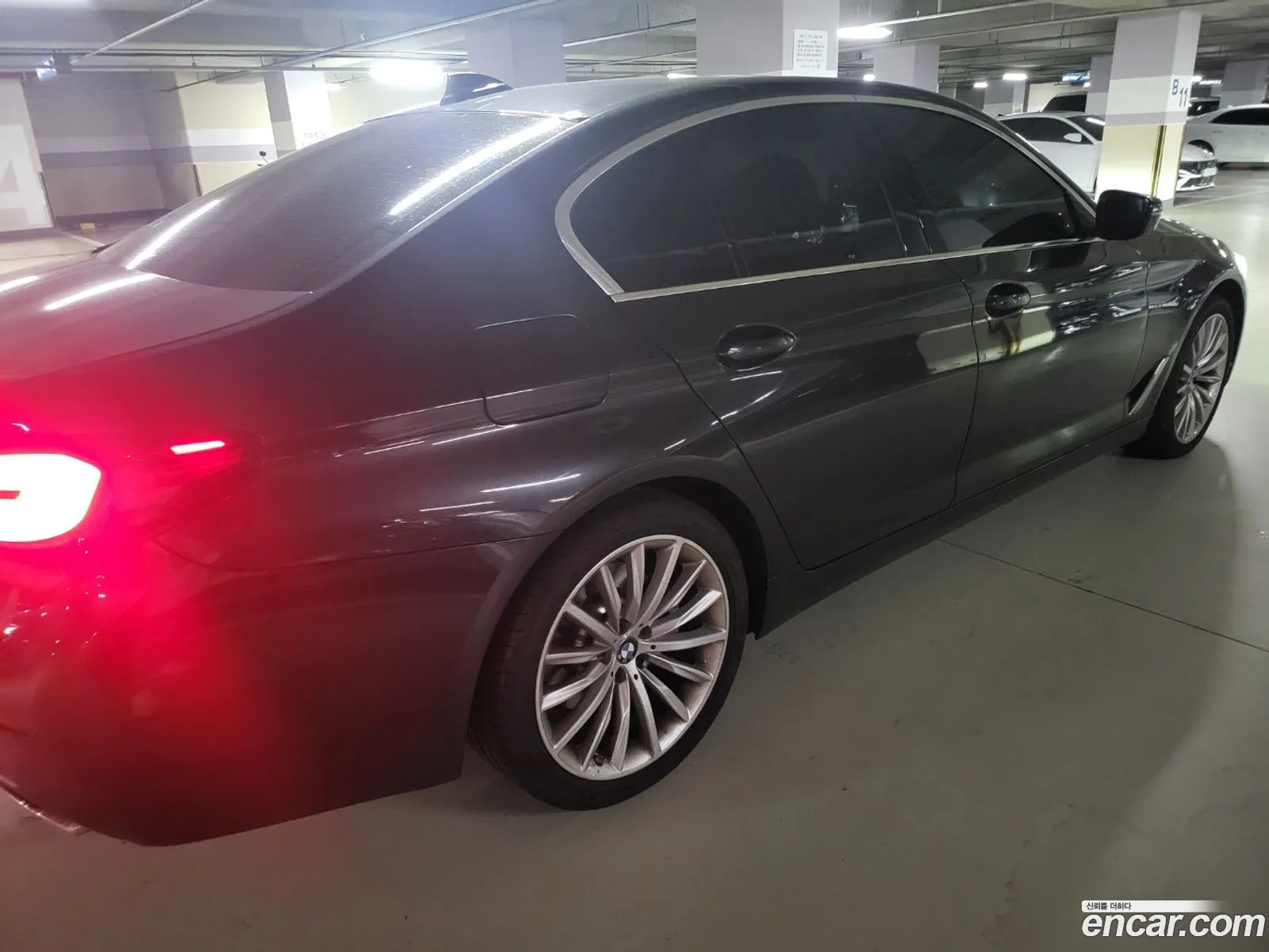 BMW 5 Series 2023 — 4
