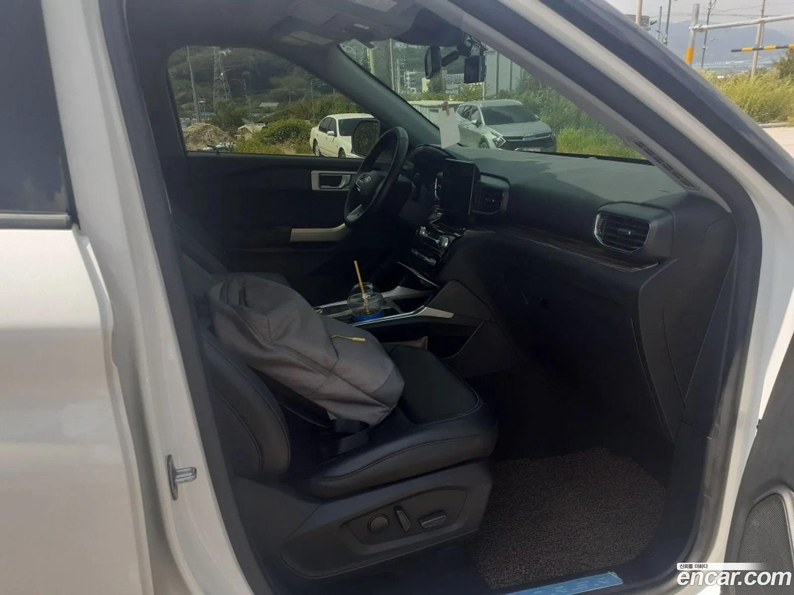 Ford Explorer 6th Gen 2022 — 14