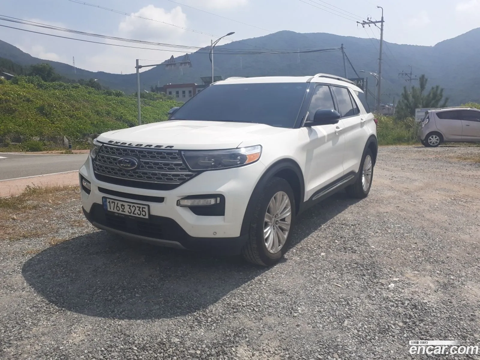 Ford Explorer 6th Gen 2022 — 12