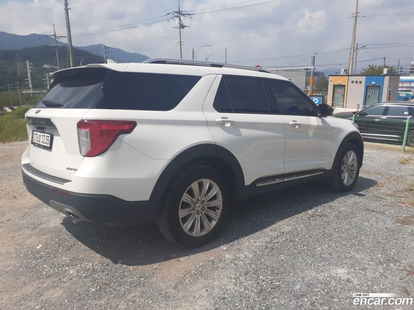 Ford Explorer 6th Gen 2022 — 9