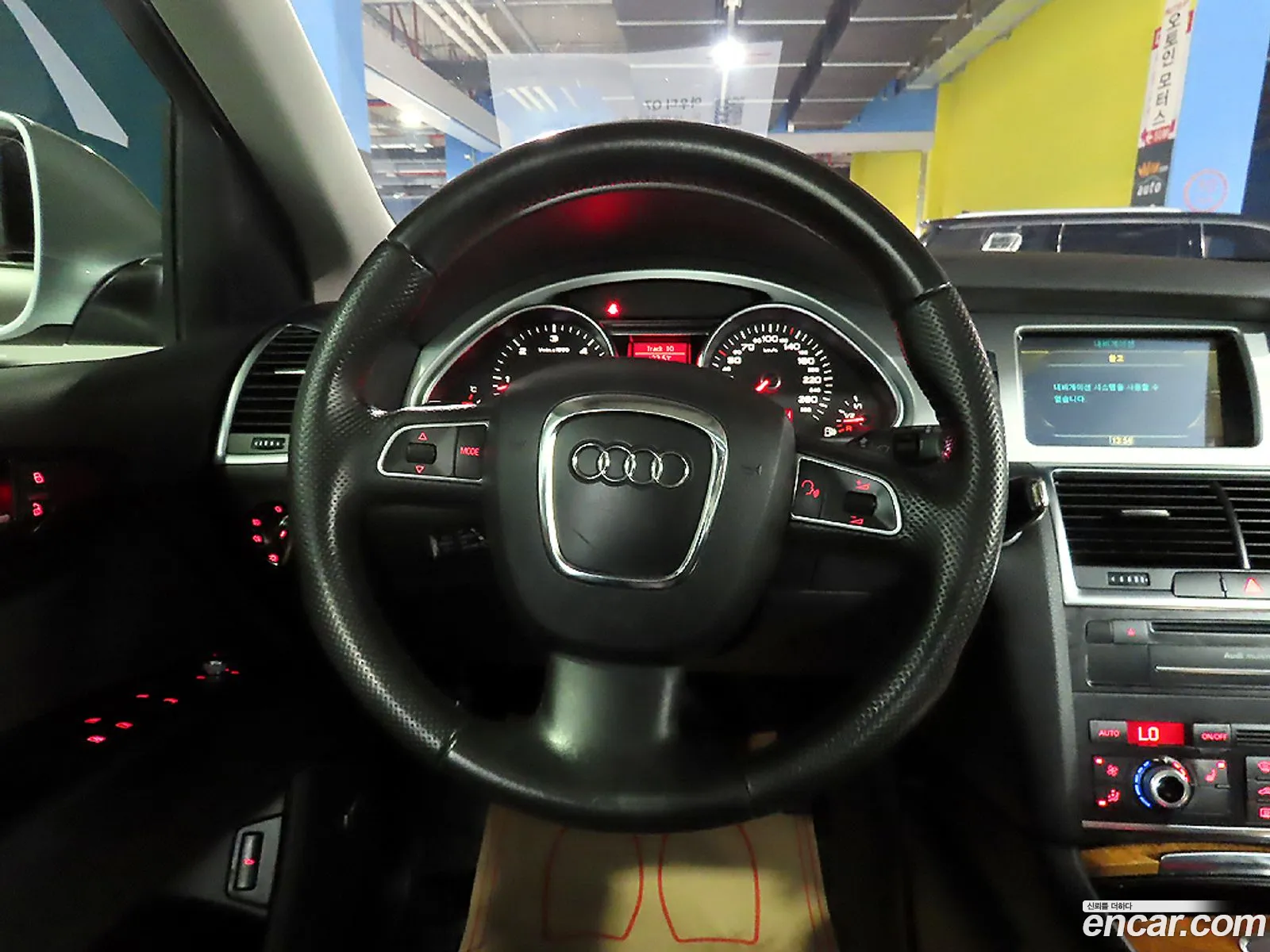 Audi Q7 2010 — 4