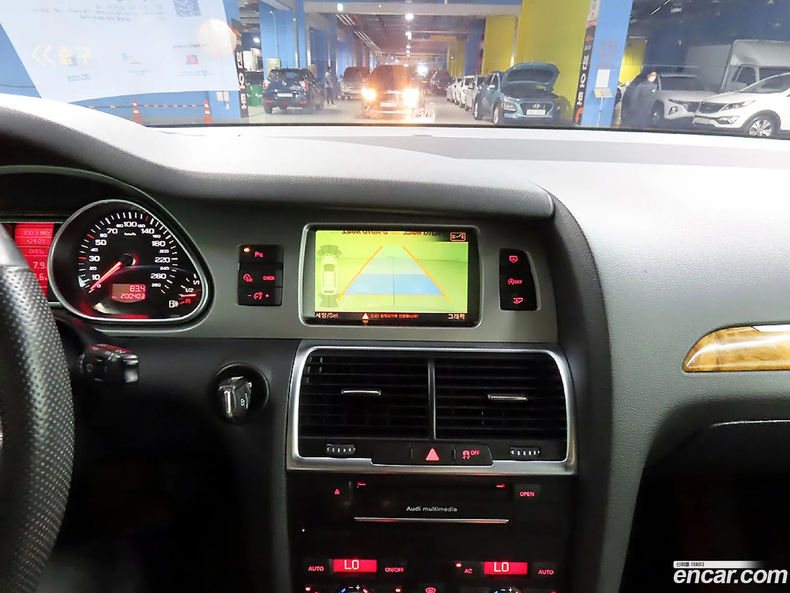 Audi Q7 2010 — 17