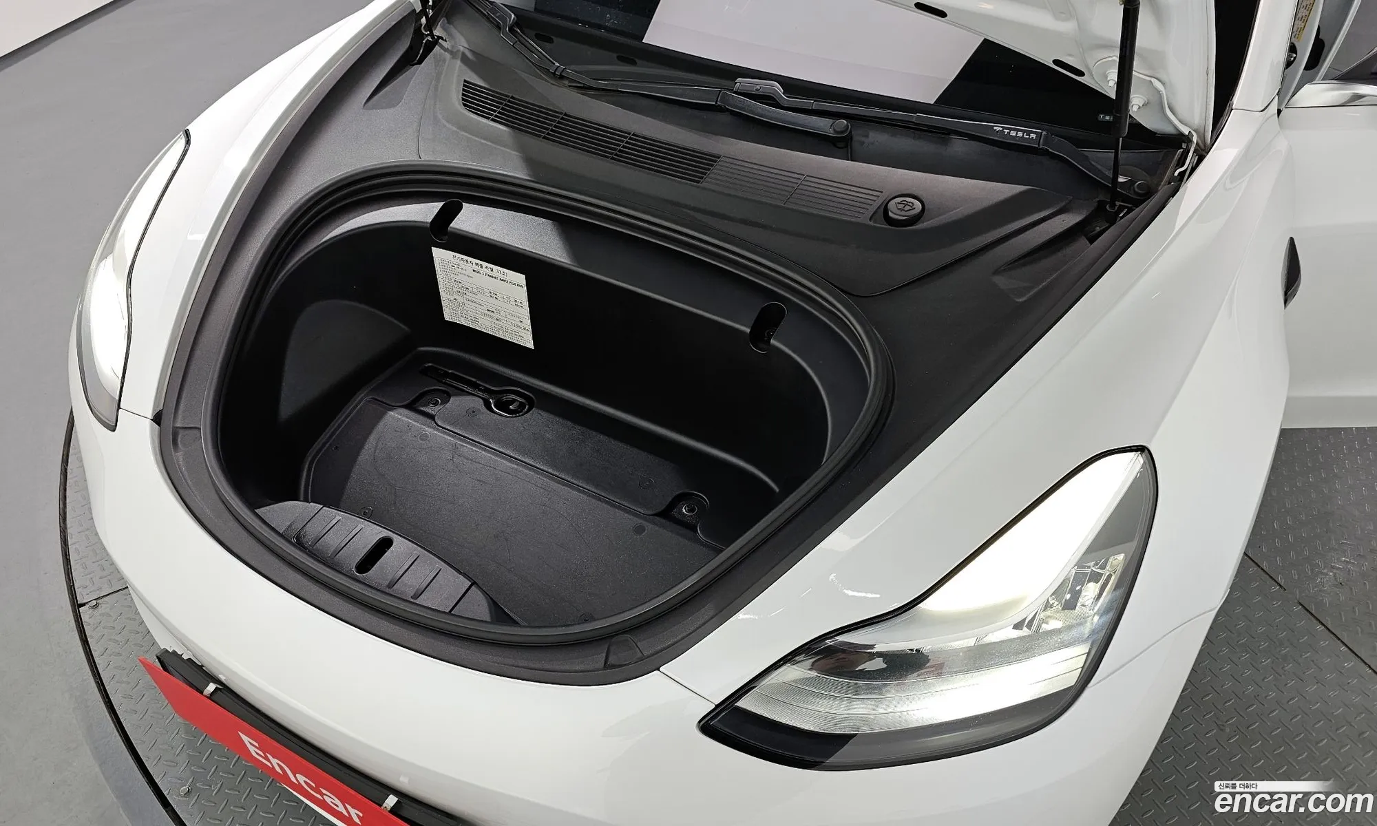 Tesla Model 3 2020 — 3