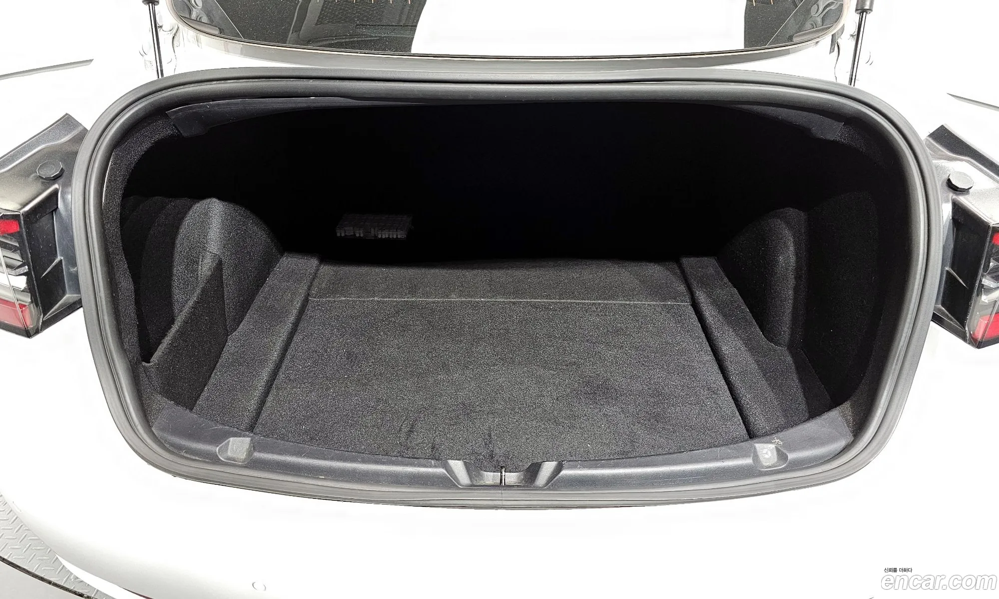 Tesla Model 3 2020 — 5
