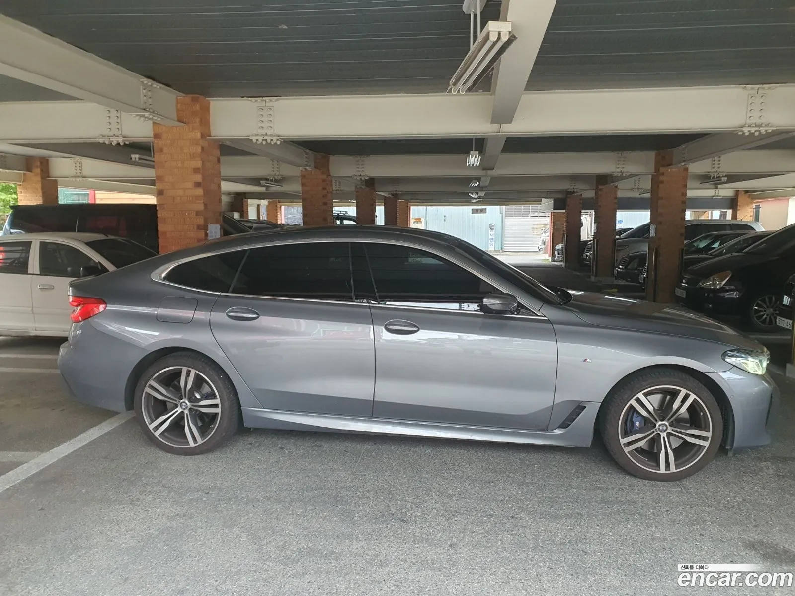 BMW 6 Series GT 2023 — 9