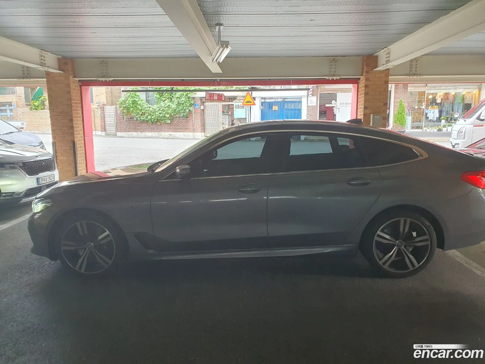 BMW 6 Series GT 2023 — 17