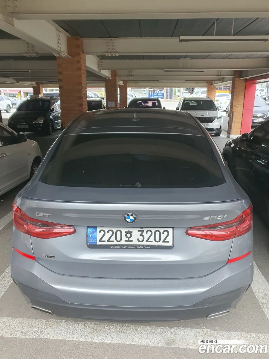 BMW 6 Series GT 2023 — 6