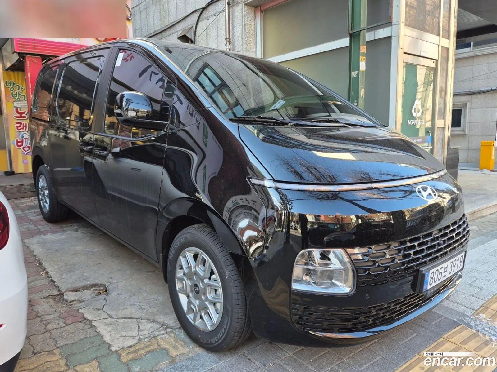 Hyundai Staria 2025 — 6