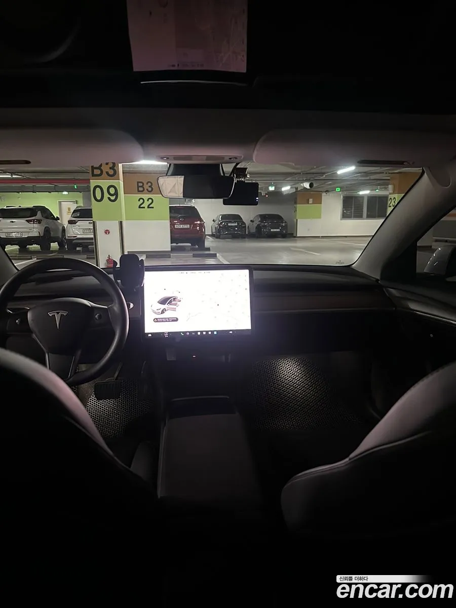 Tesla Model 3 2022 — 3