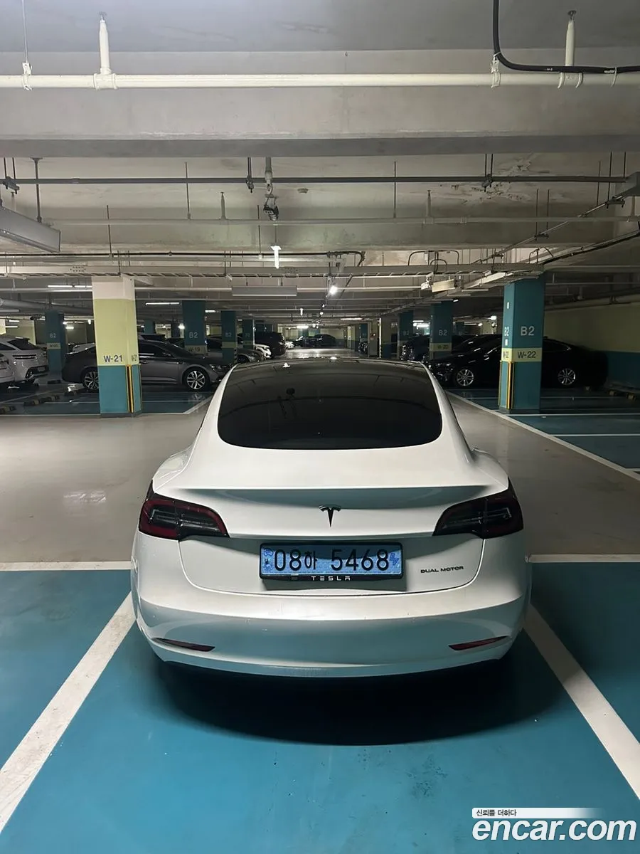 Tesla Model 3 2022 — 9