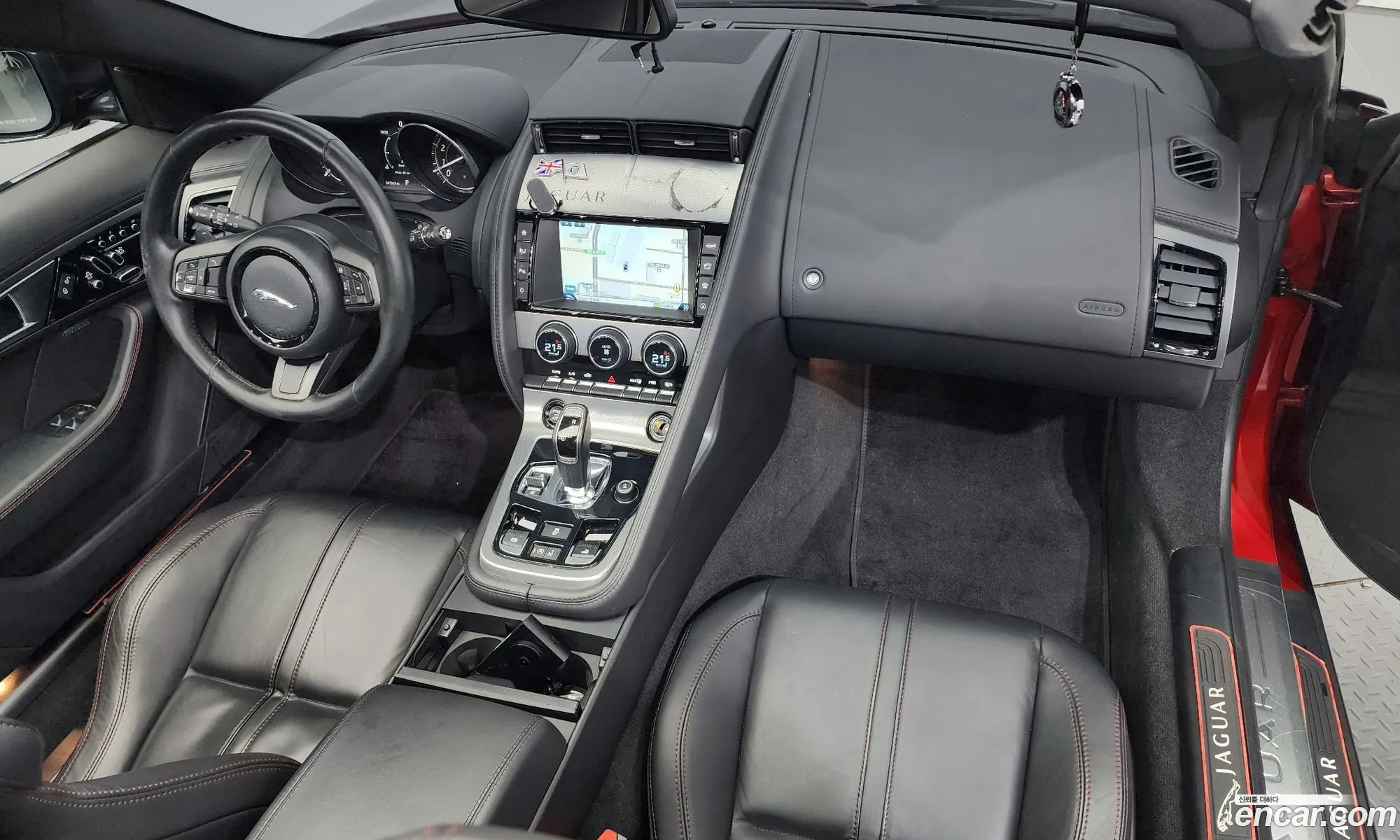 Jaguar F-Type 2017 SAJAA64T3H8K42546 — 17