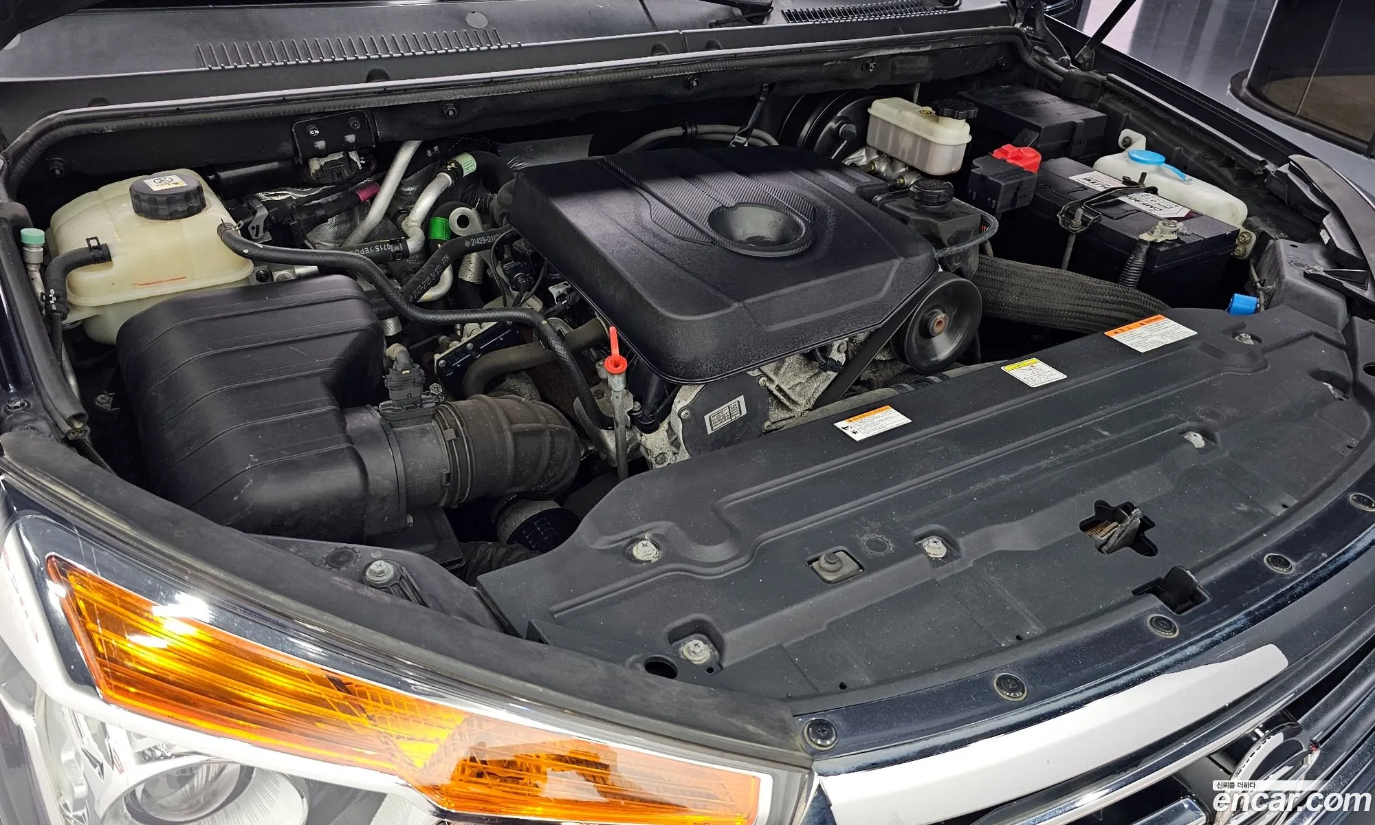 KG Mobility (SsangYong) Korando Turismo 2017 — 14