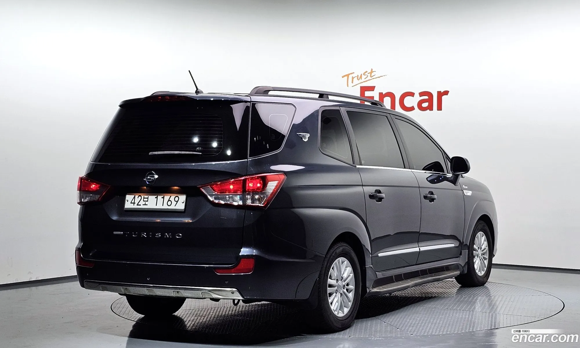 KG Mobility (SsangYong) Korando Turismo 2017 — 4