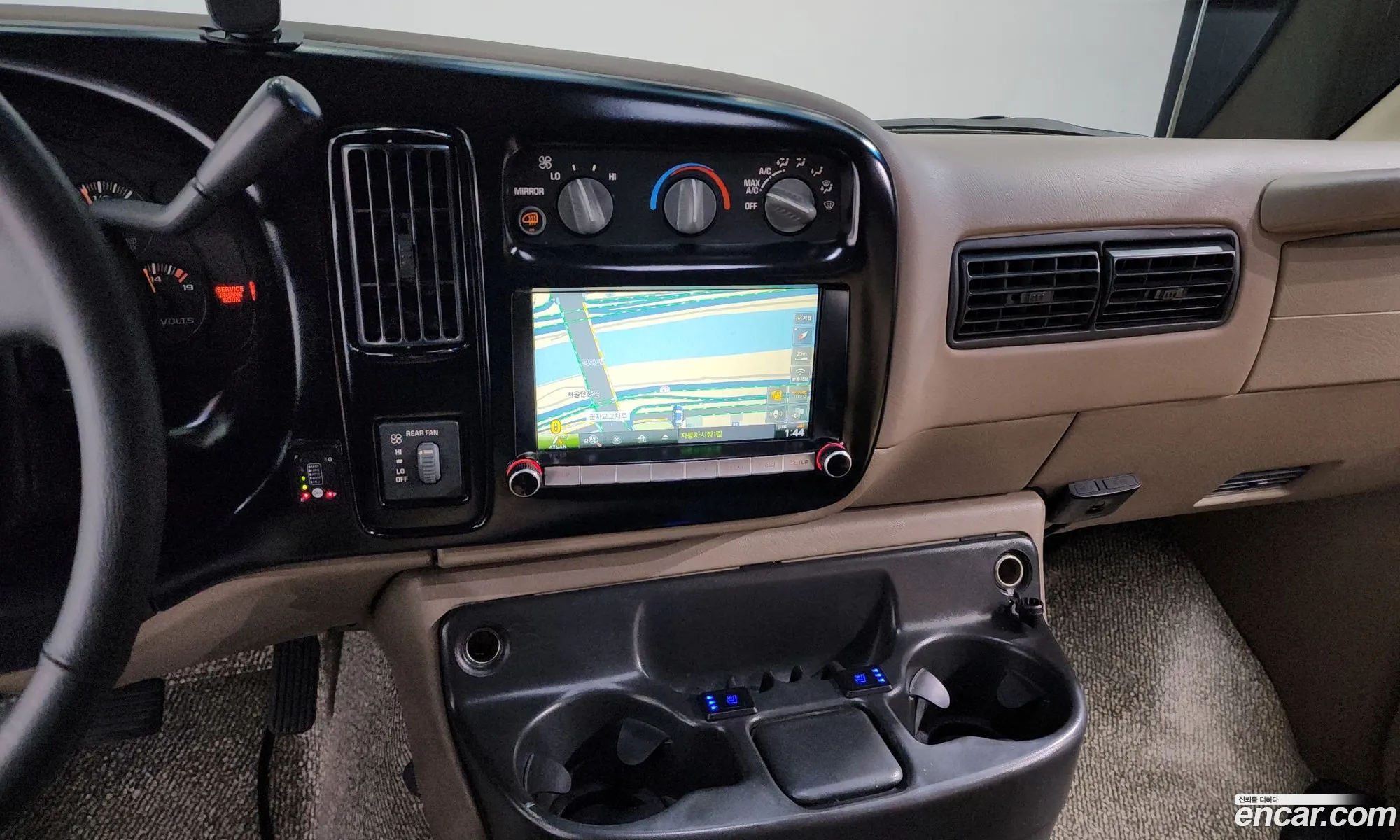 Chevrolet Express Van 2000 1GBFG15R6Y1218067 — 8