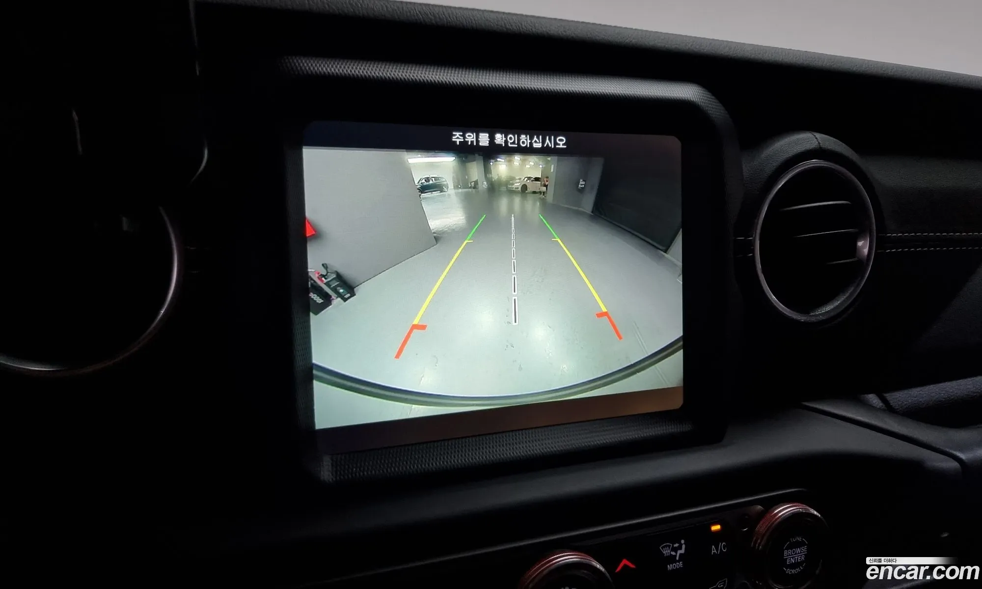 Jeep Wrangler 2019 1C4HJXEN2KW625772 — 20