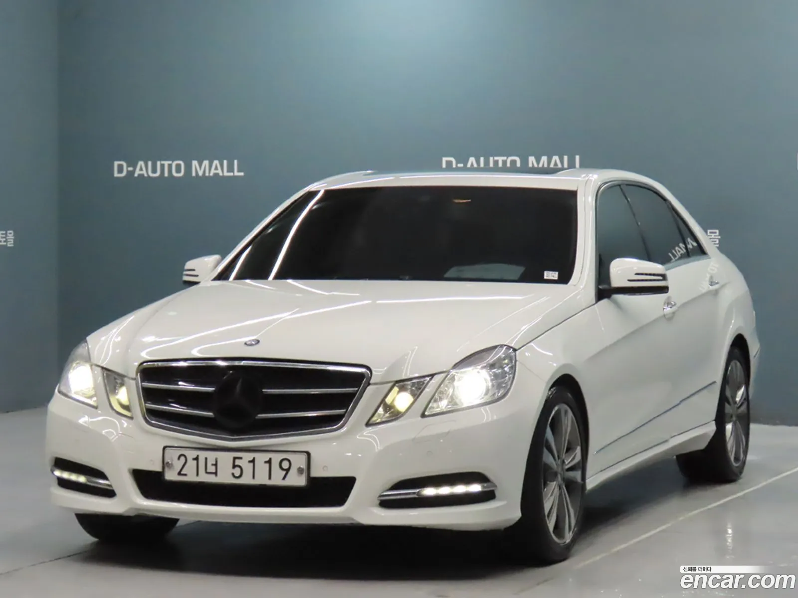 Mercedes-Benz E-Class W212 2013 — 20