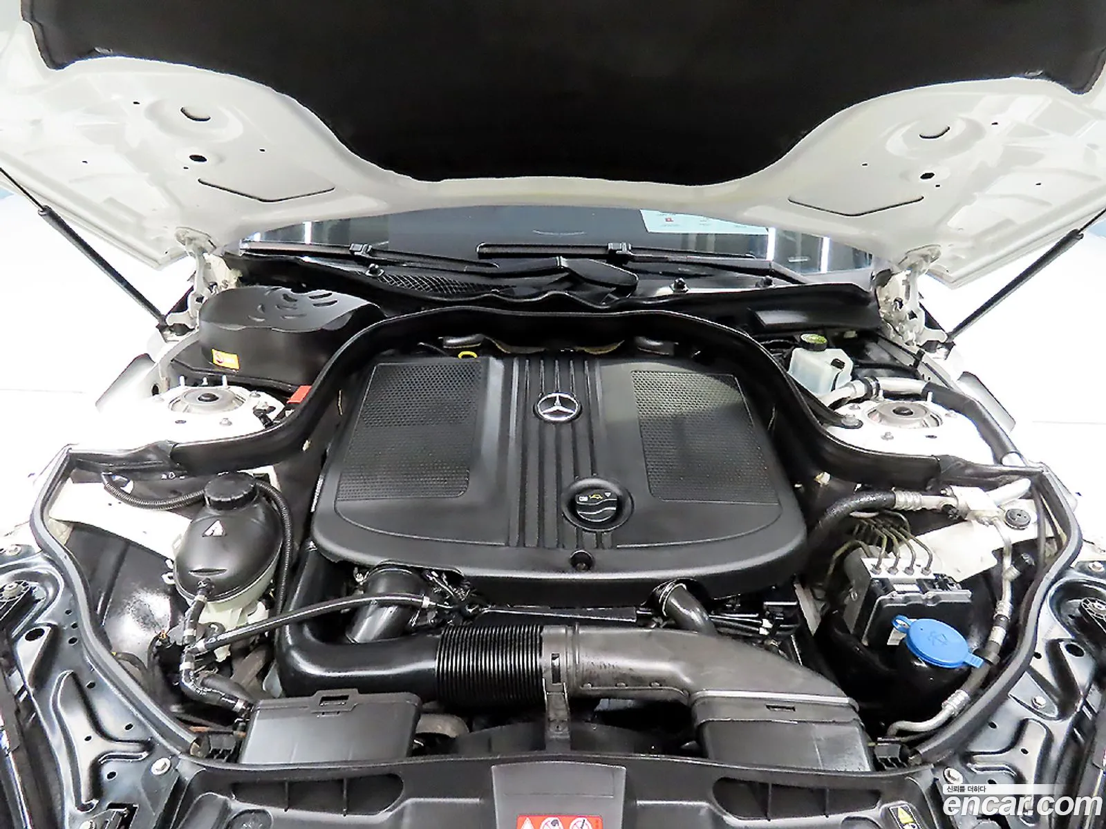 Mercedes-Benz E-Class W212 2013 — 5