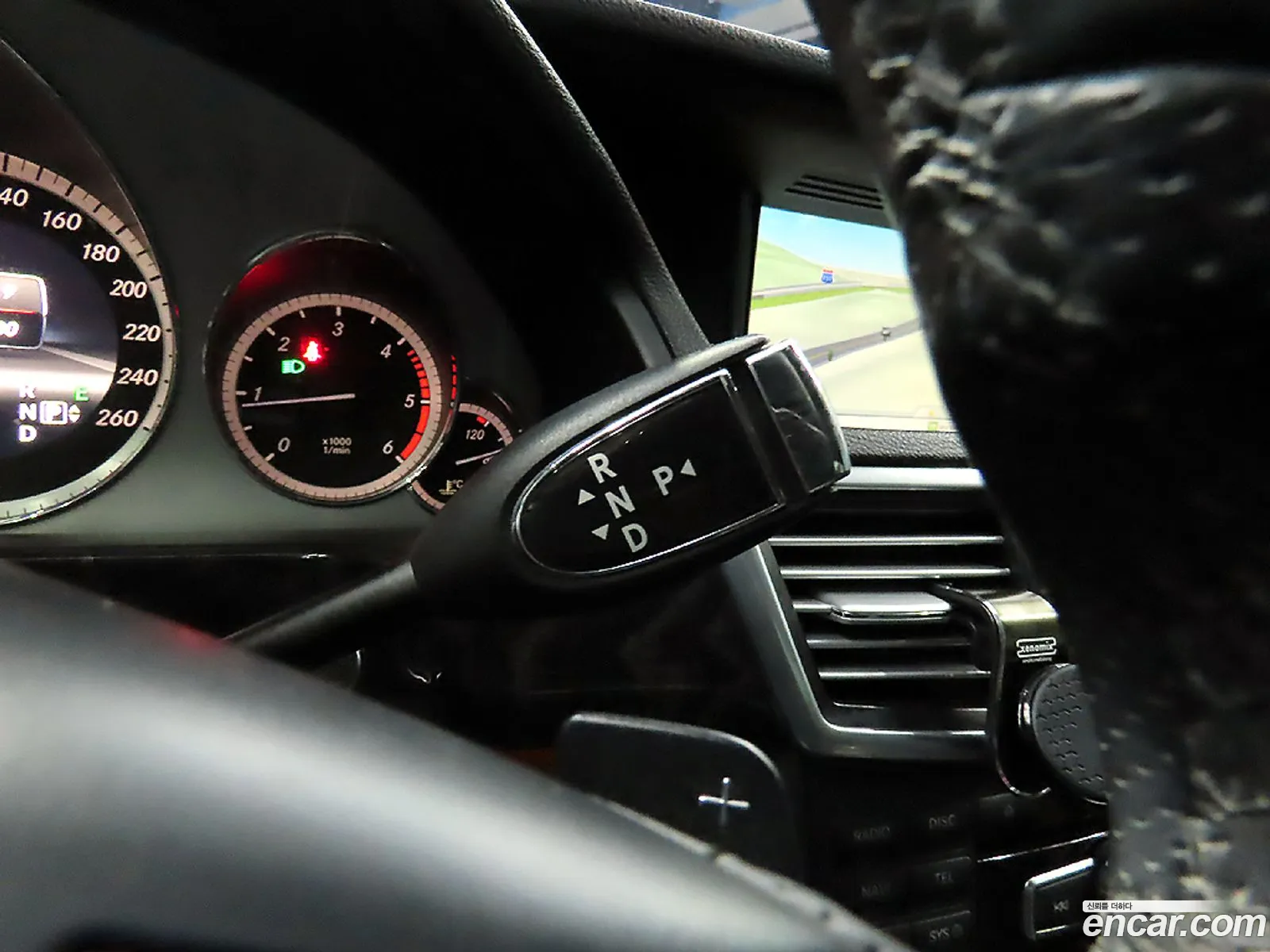 Mercedes-Benz E-Class W212 2013 — 9