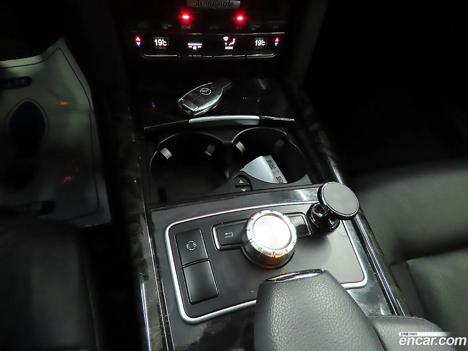 Mercedes-Benz E-Class W212 2013 — 12
