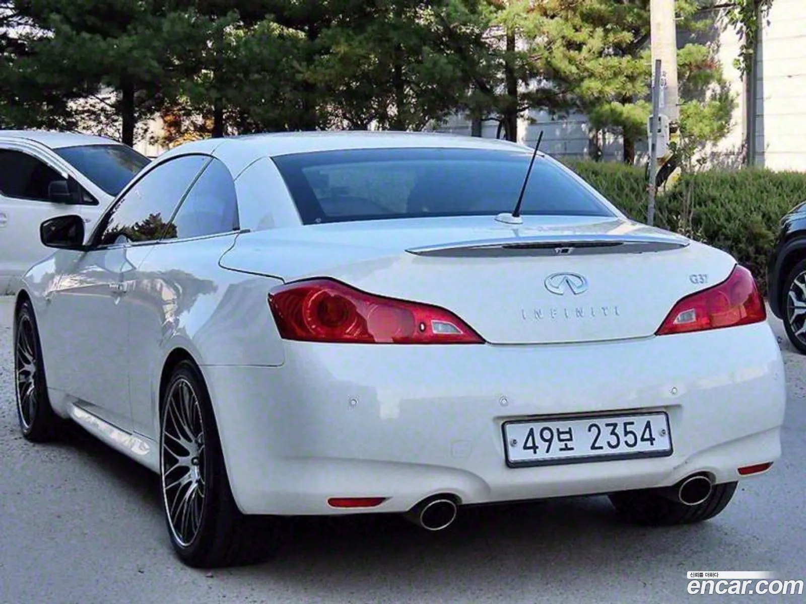 Infiniti G37