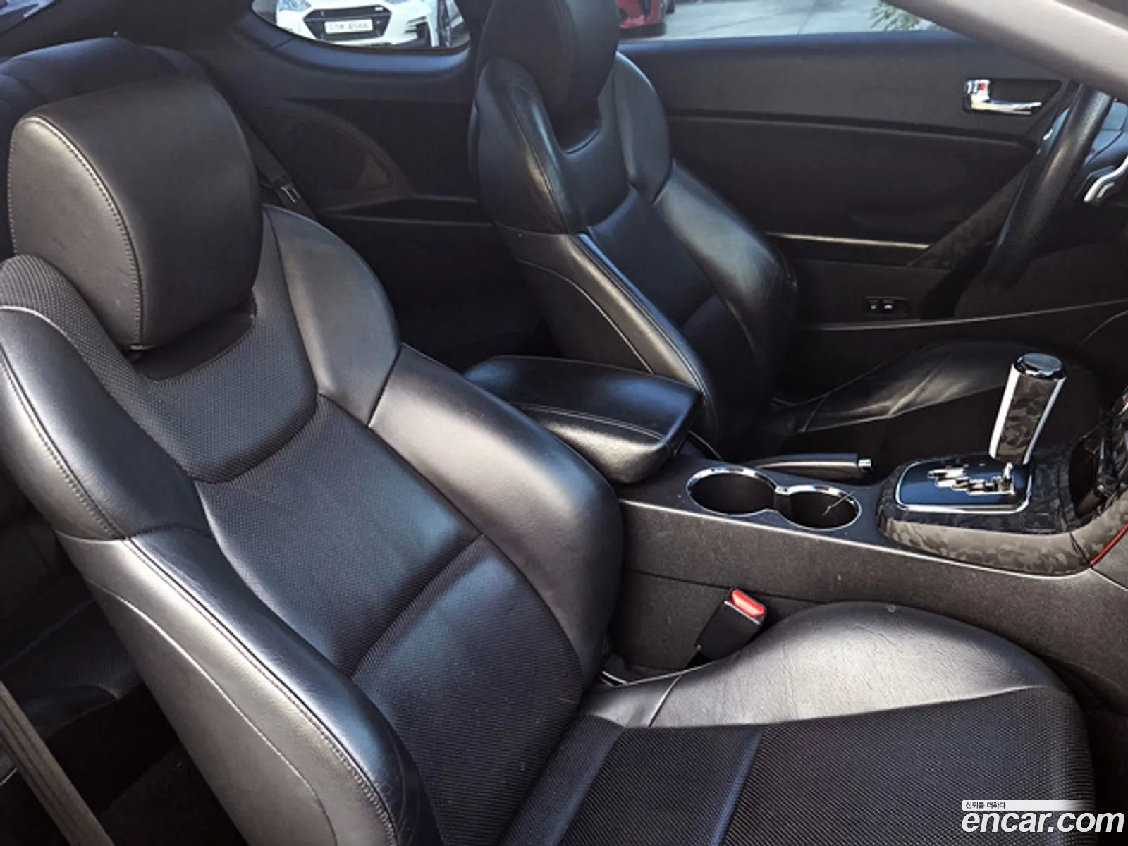 Hyundai Genesis Coupe 2010 — 5