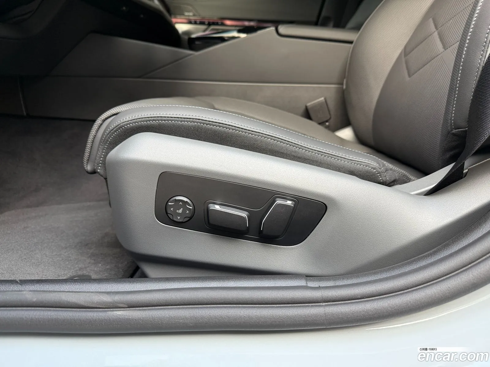 BMW 5 Series 2025 — 15