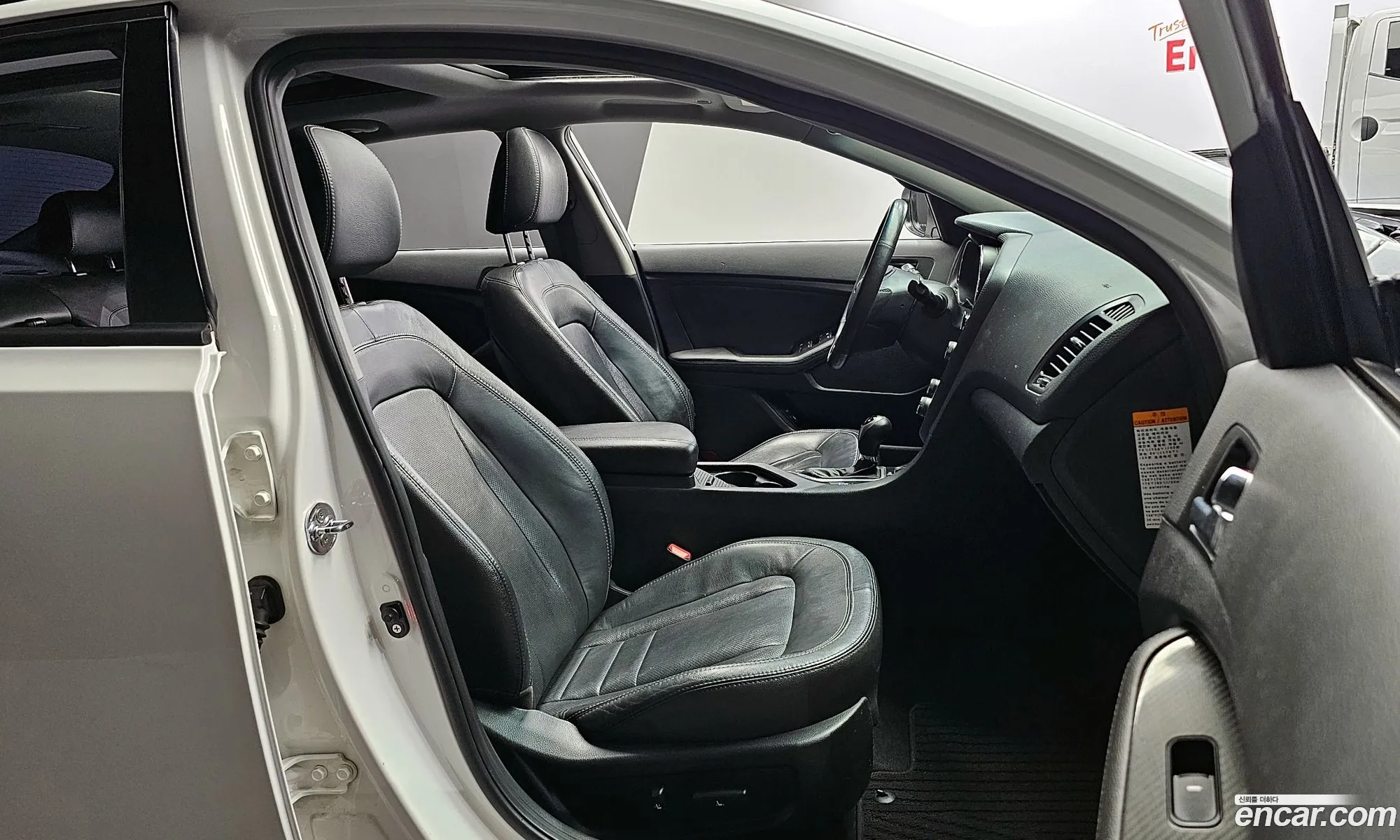 Kia K5 Hybrid 2012 — 18