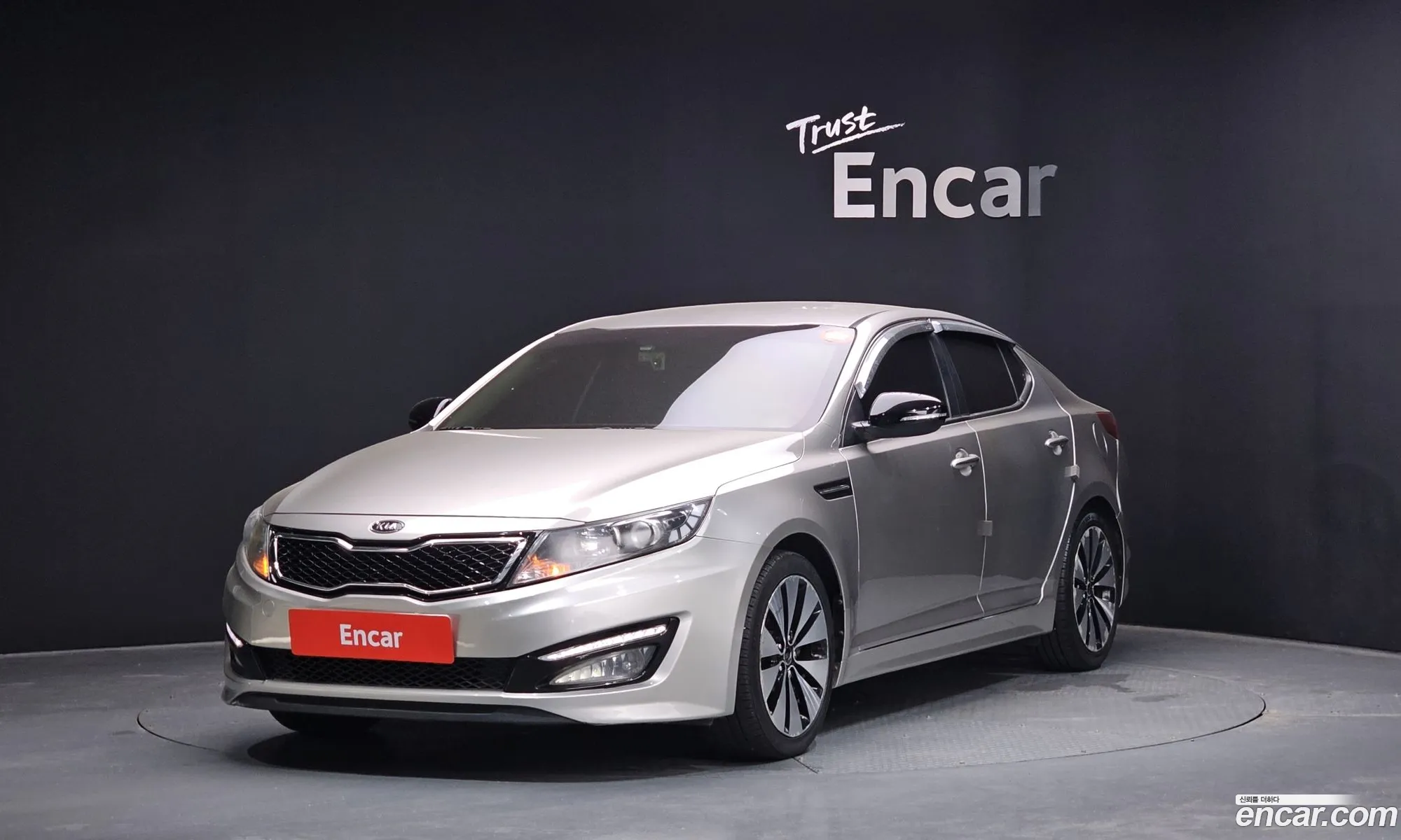 Kia K5 2010 — 17