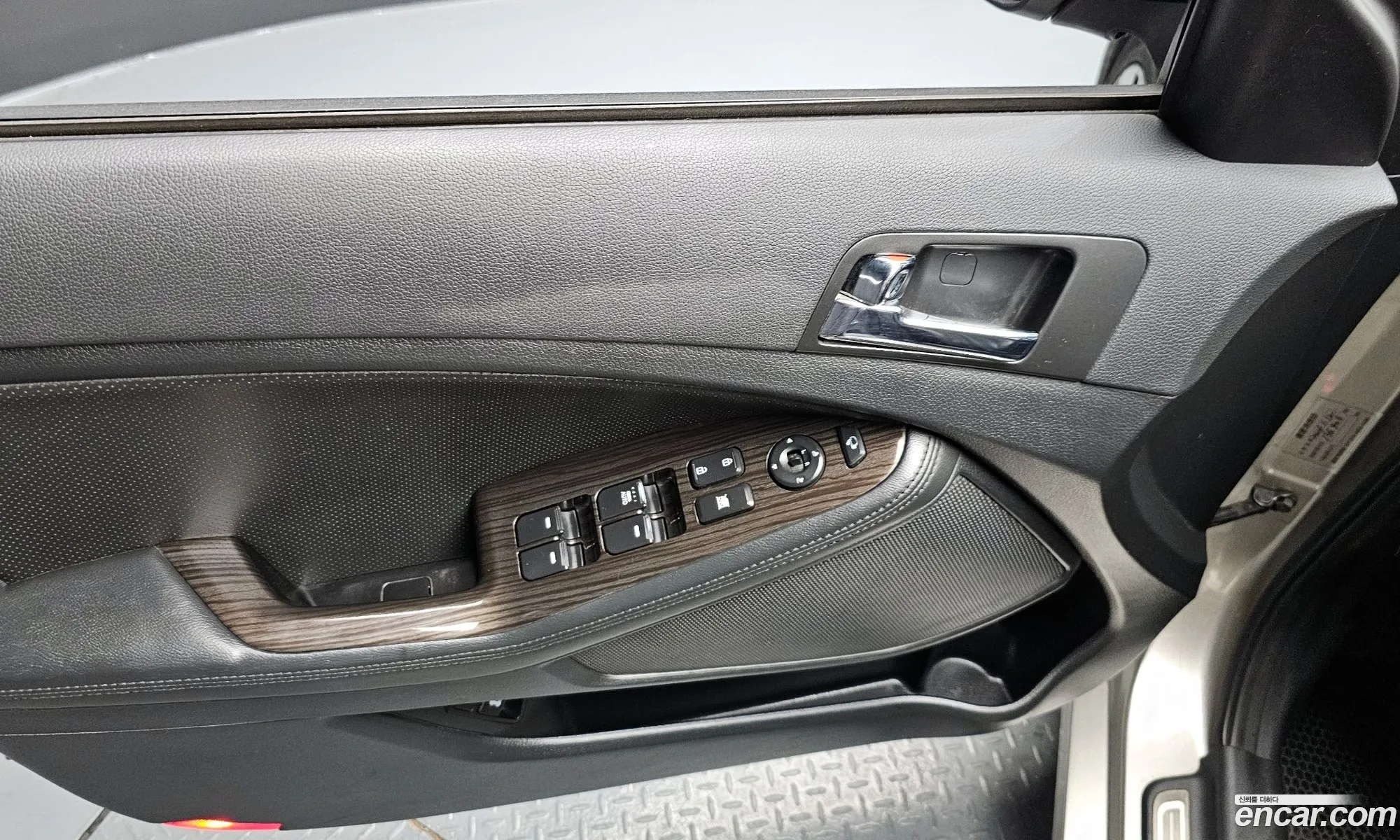 Kia K5 2010 — 3