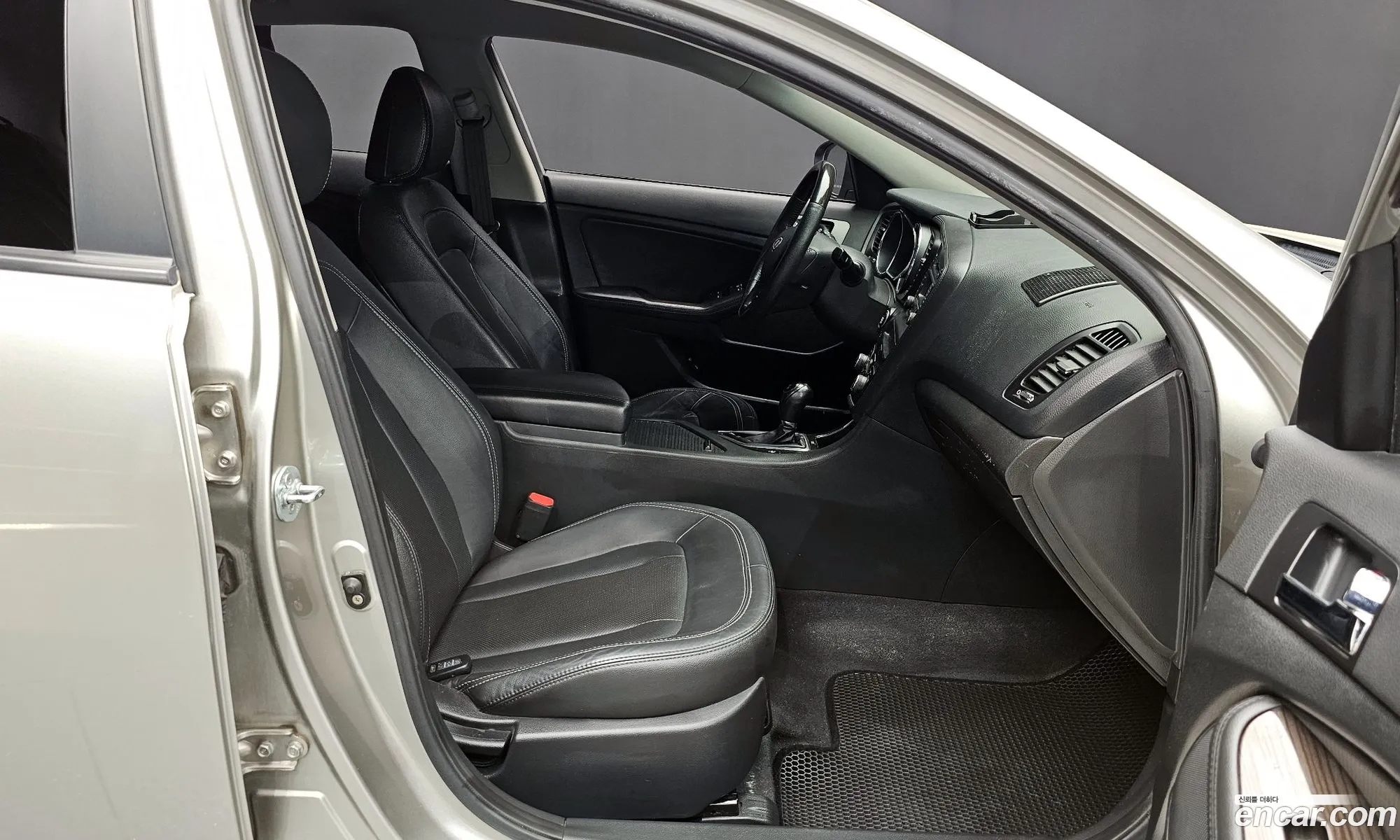 Kia K5 2010 — 9