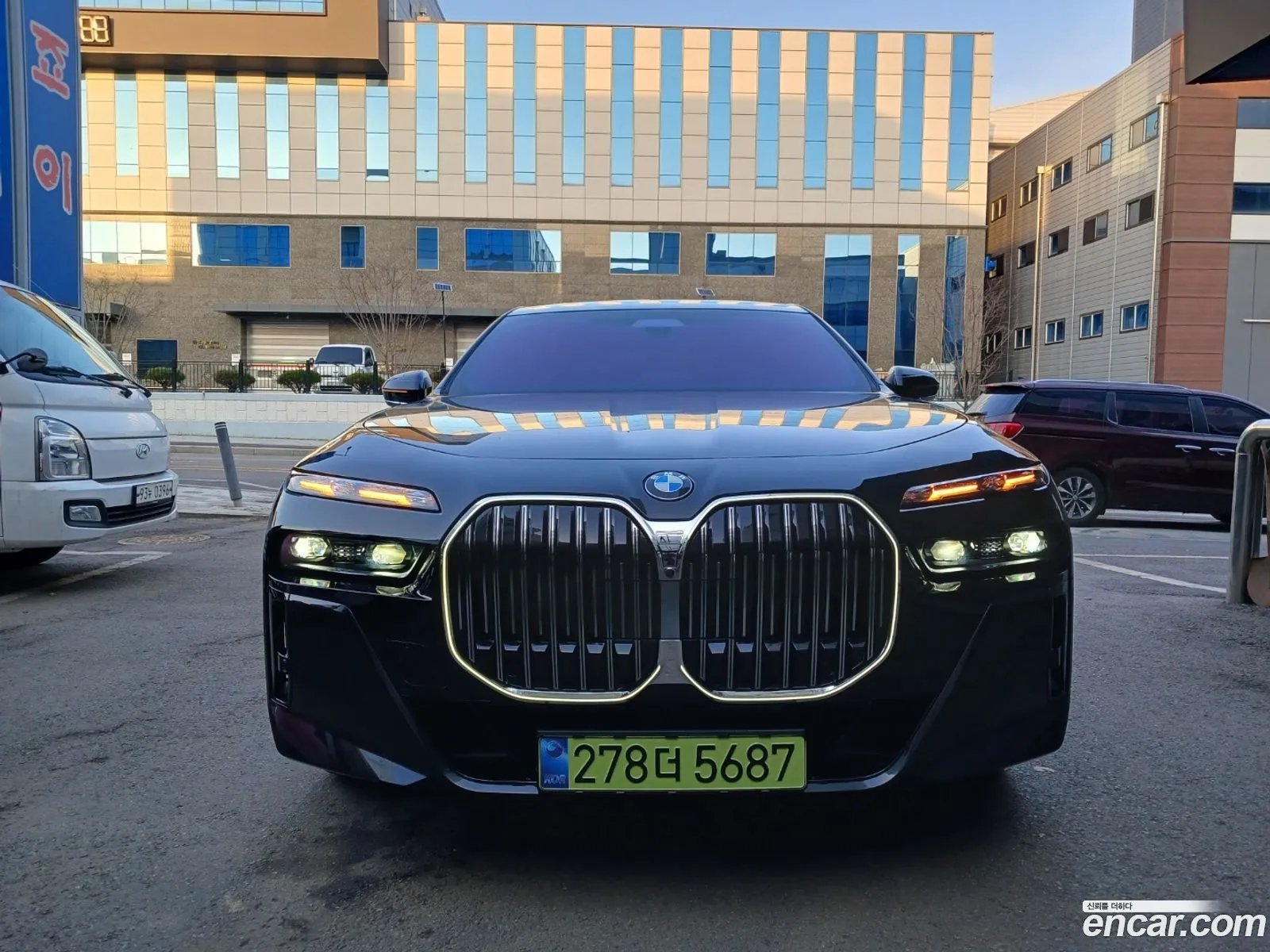 BMW 7 Series 2025 — 17