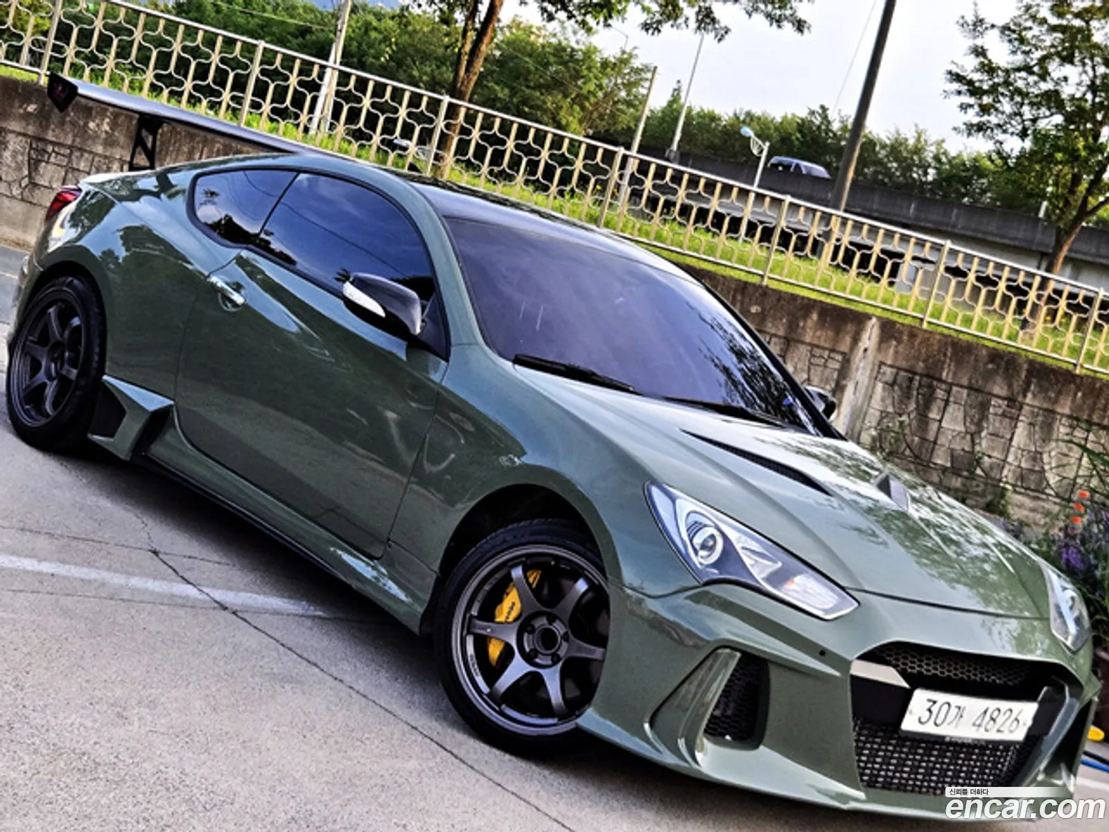 Hyundai Genesis Coupe 2012 — 17