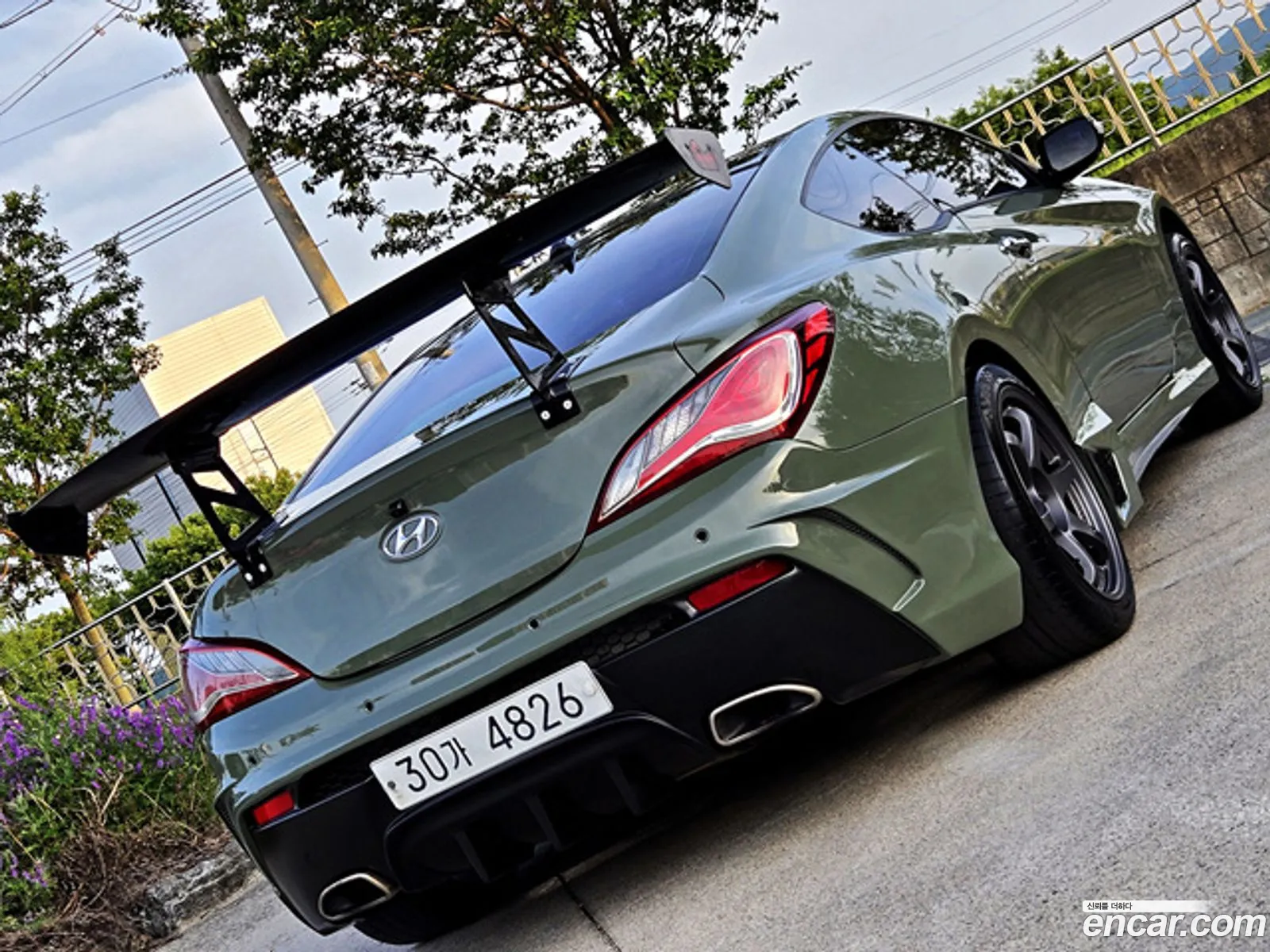 Hyundai Genesis Coupe 2012 — 13