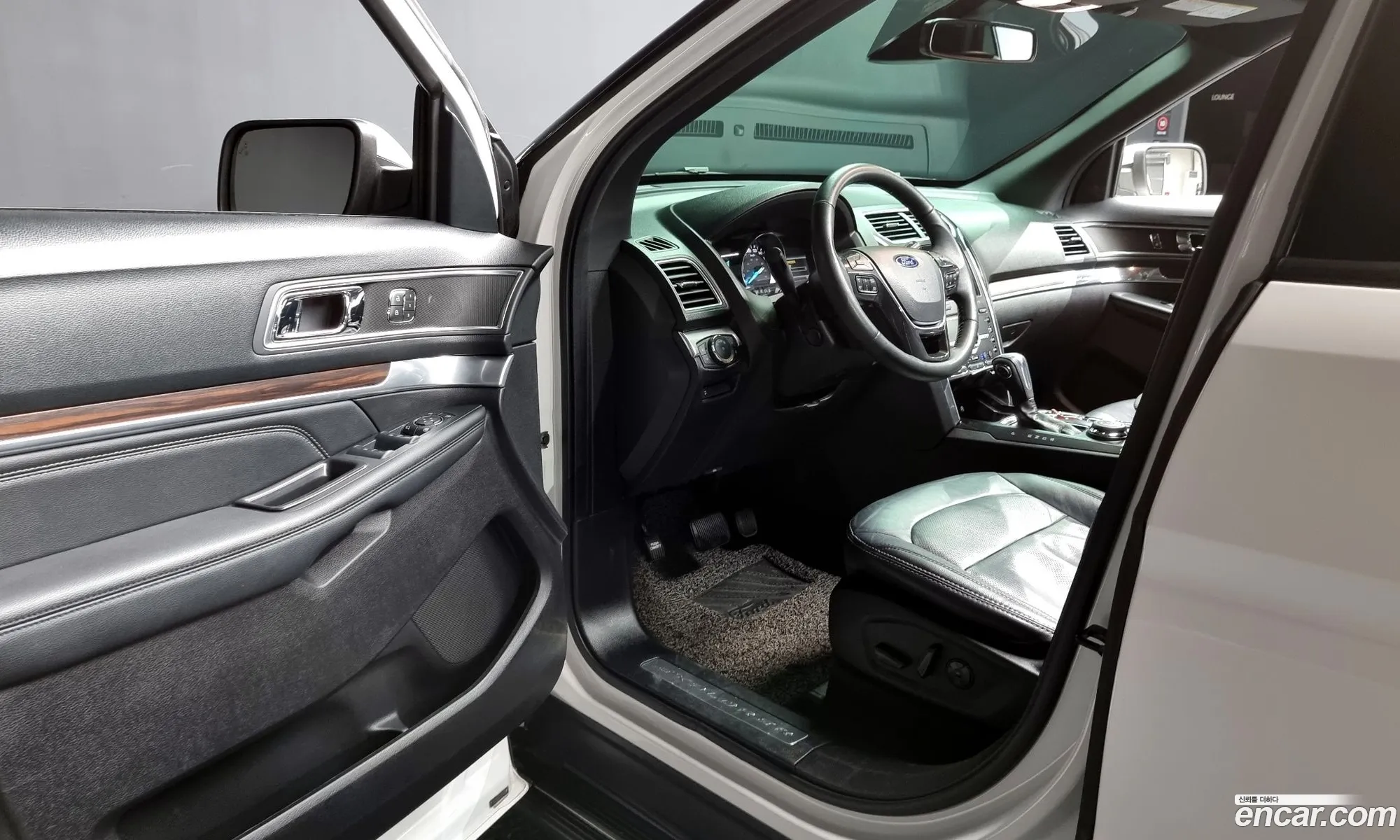 Ford Explorer 2019 — 10