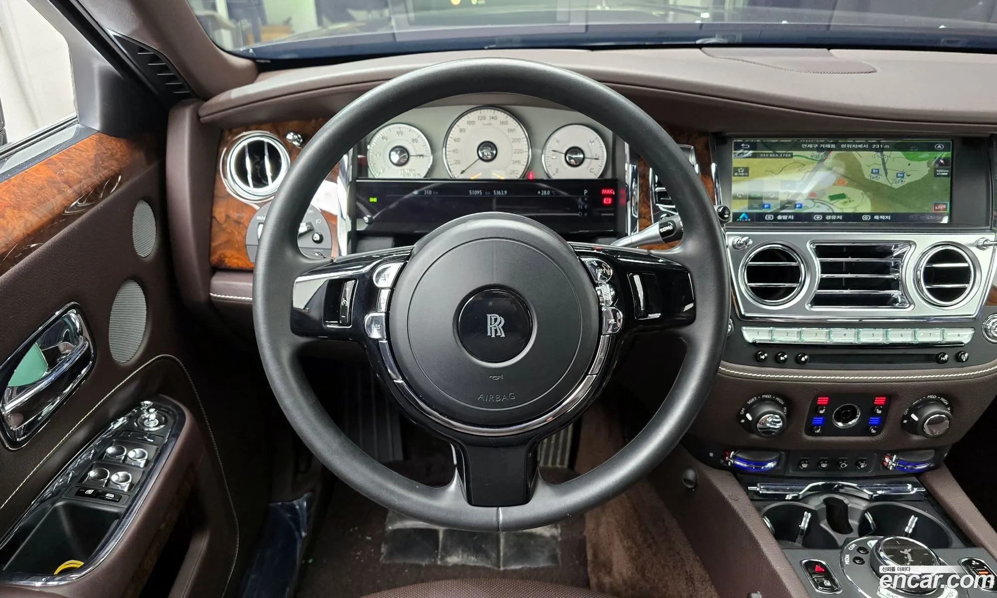 Rolls-Royce Ghost 2020 SCAXZ4102LUX70876 — 2