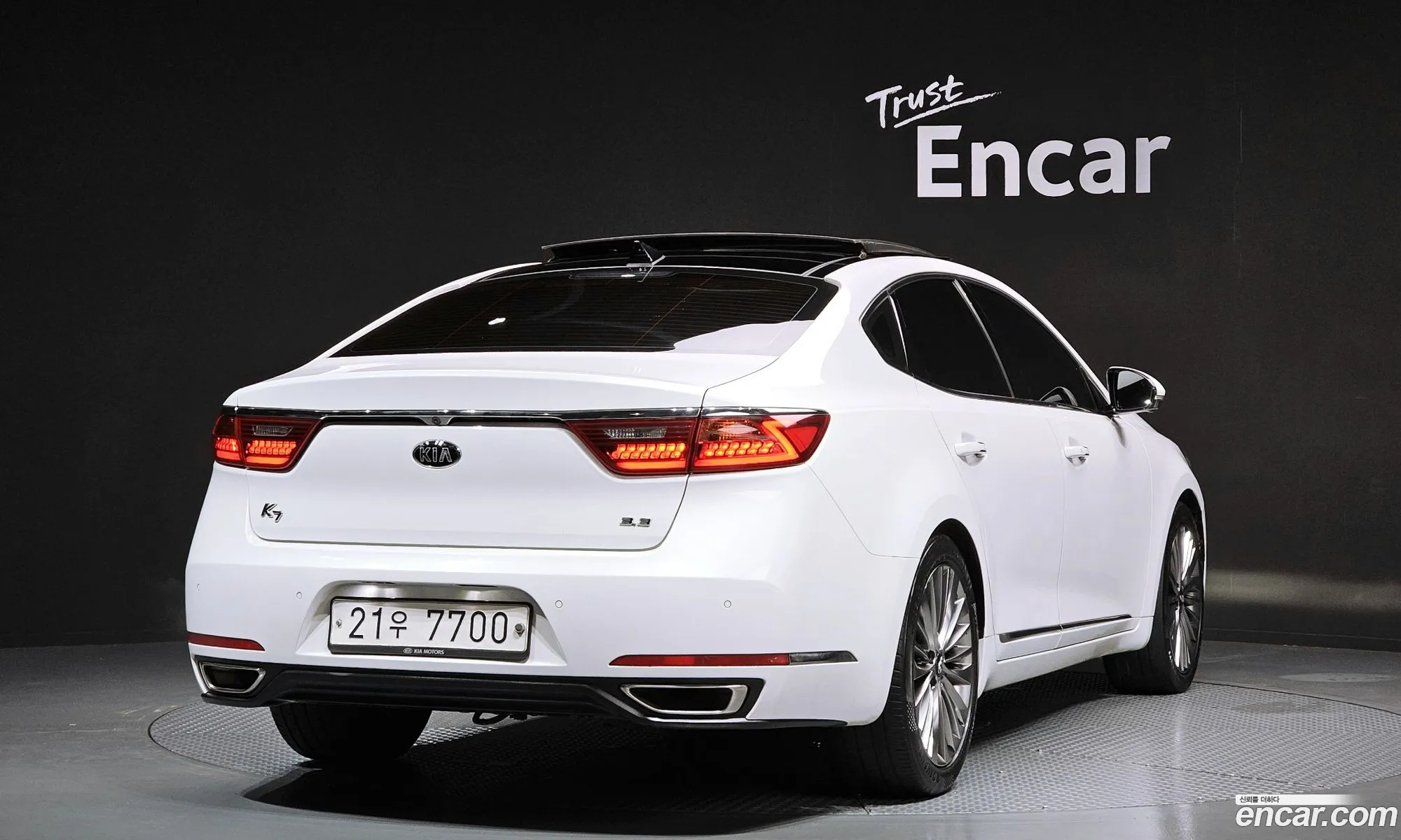Kia K7 2017 — 2