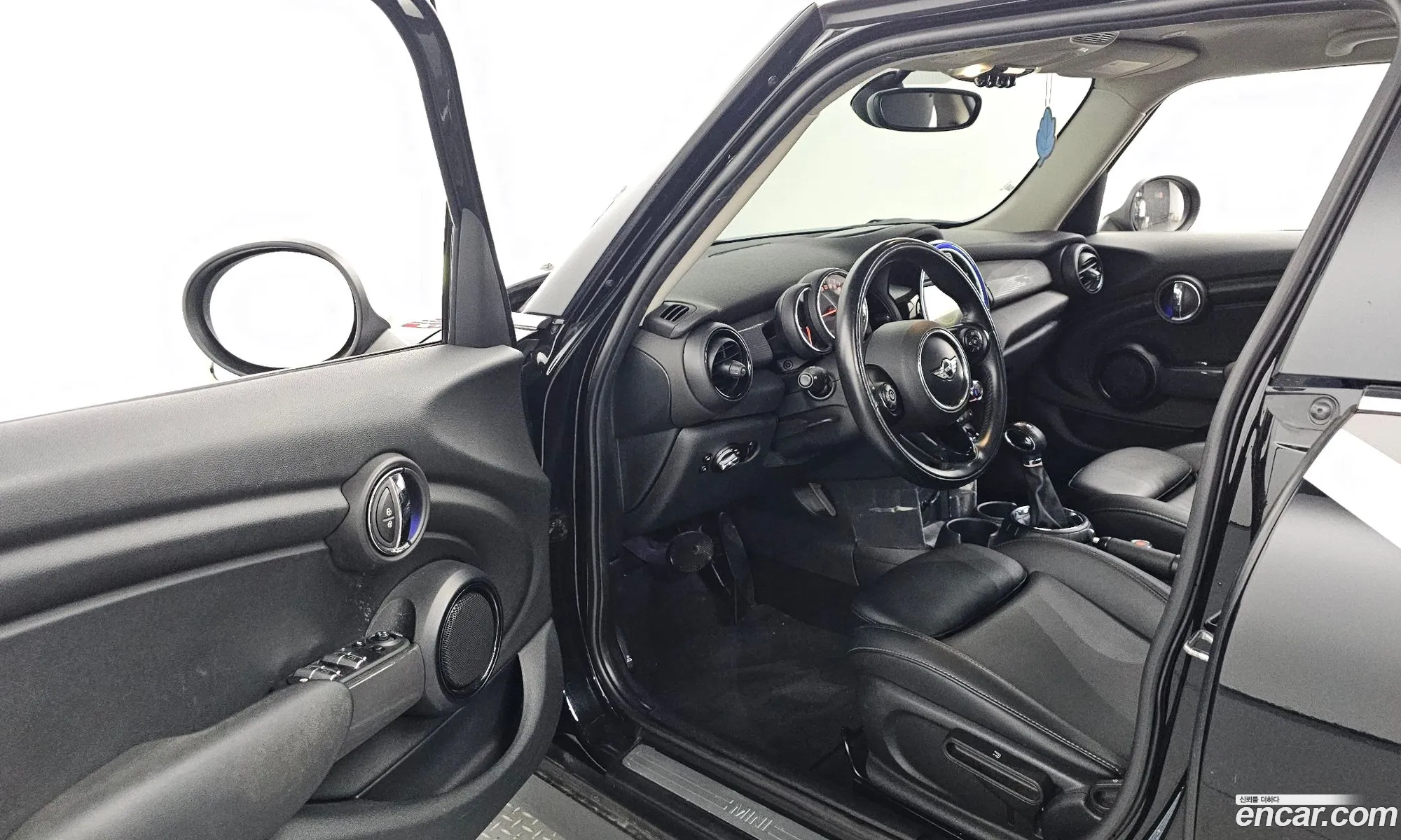 Mini Cooper D 2016 — 15