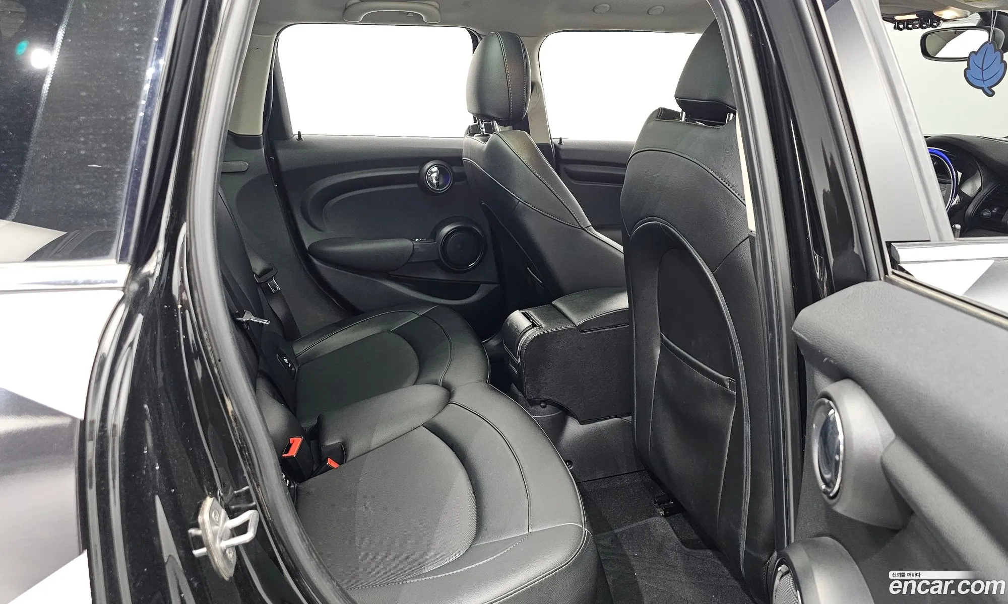 Mini Cooper D 2016 — 11