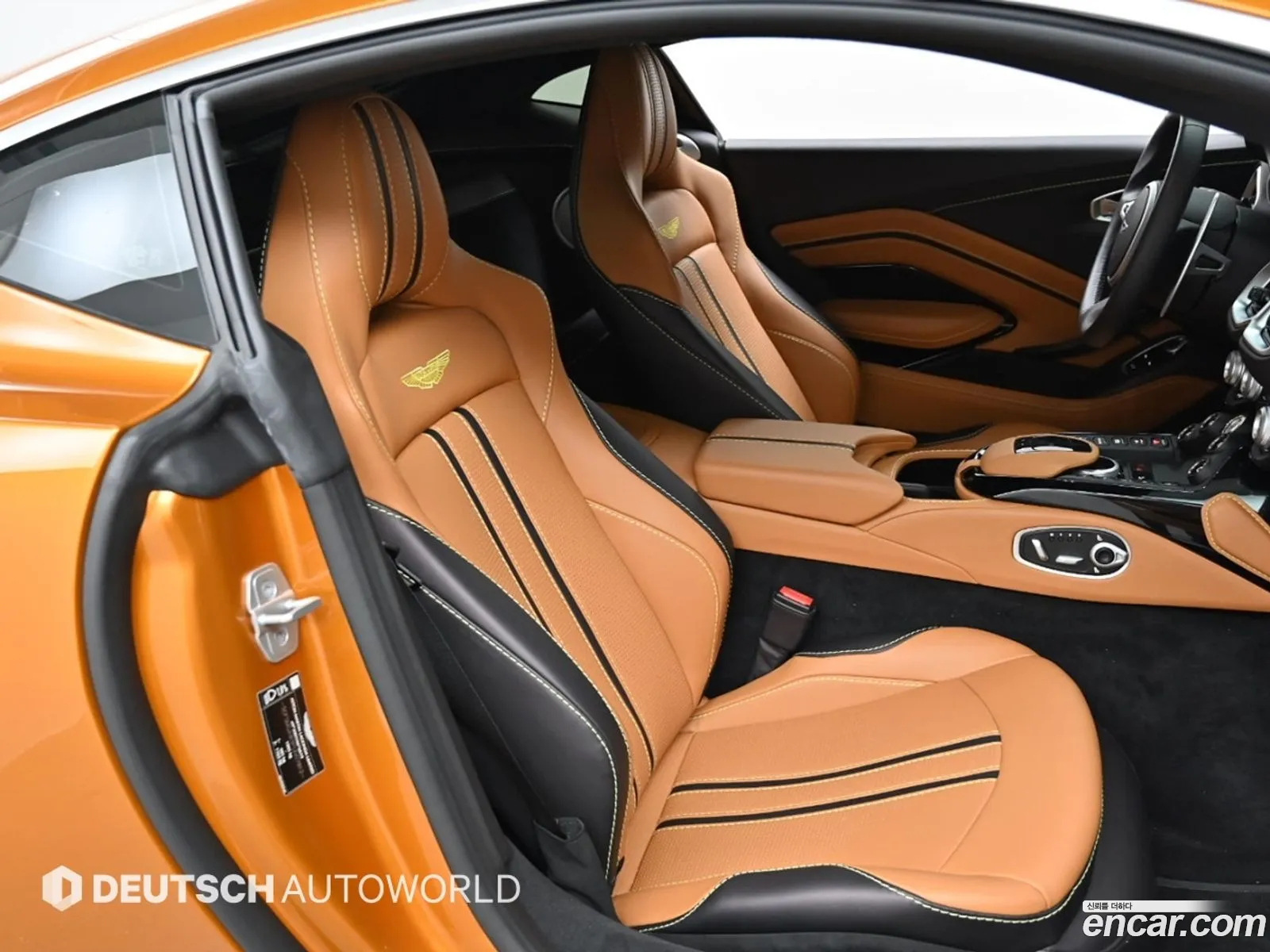 Aston Martin Vantage 2023 — 19