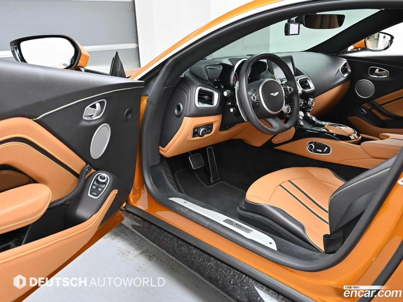 Aston Martin Vantage 2023 — 3