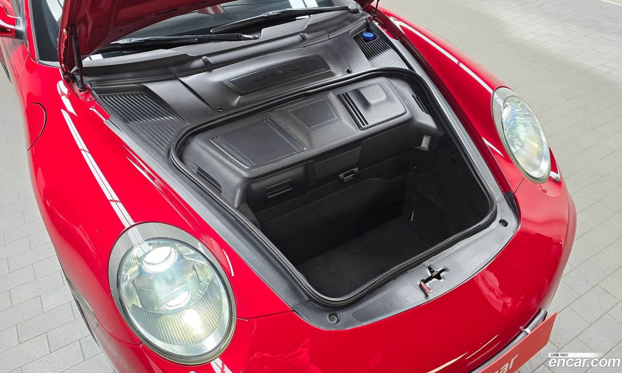Porsche 911 2006 WP0CB29986S767015 — 5