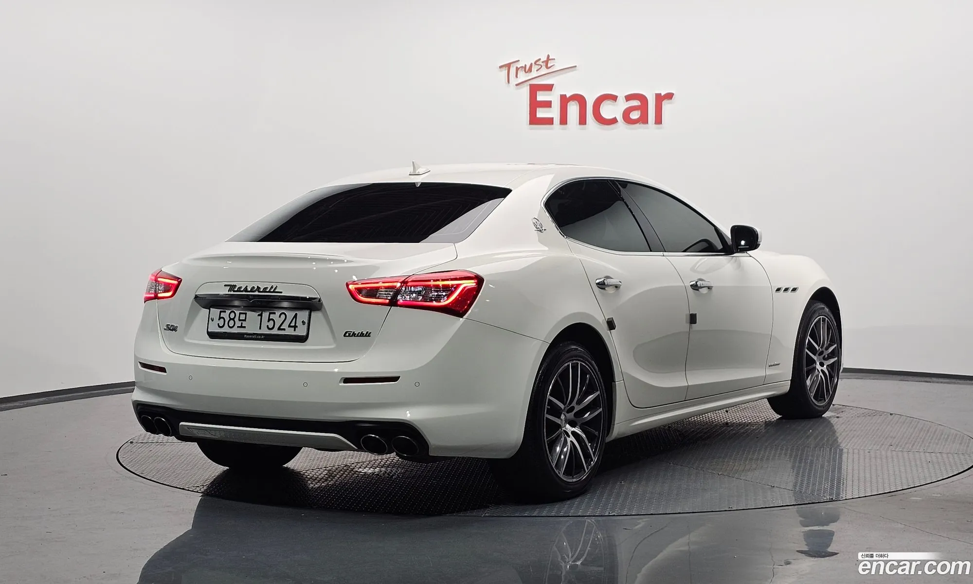 Maserati Ghibli 2017 — 10