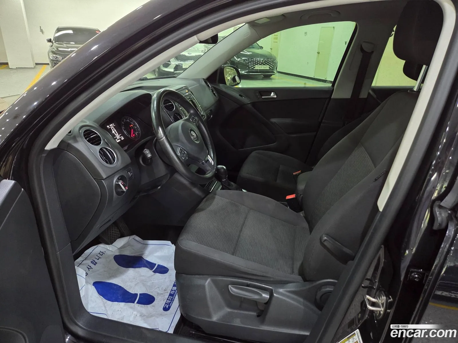 Volkswagen Tiguan 2015 — 16
